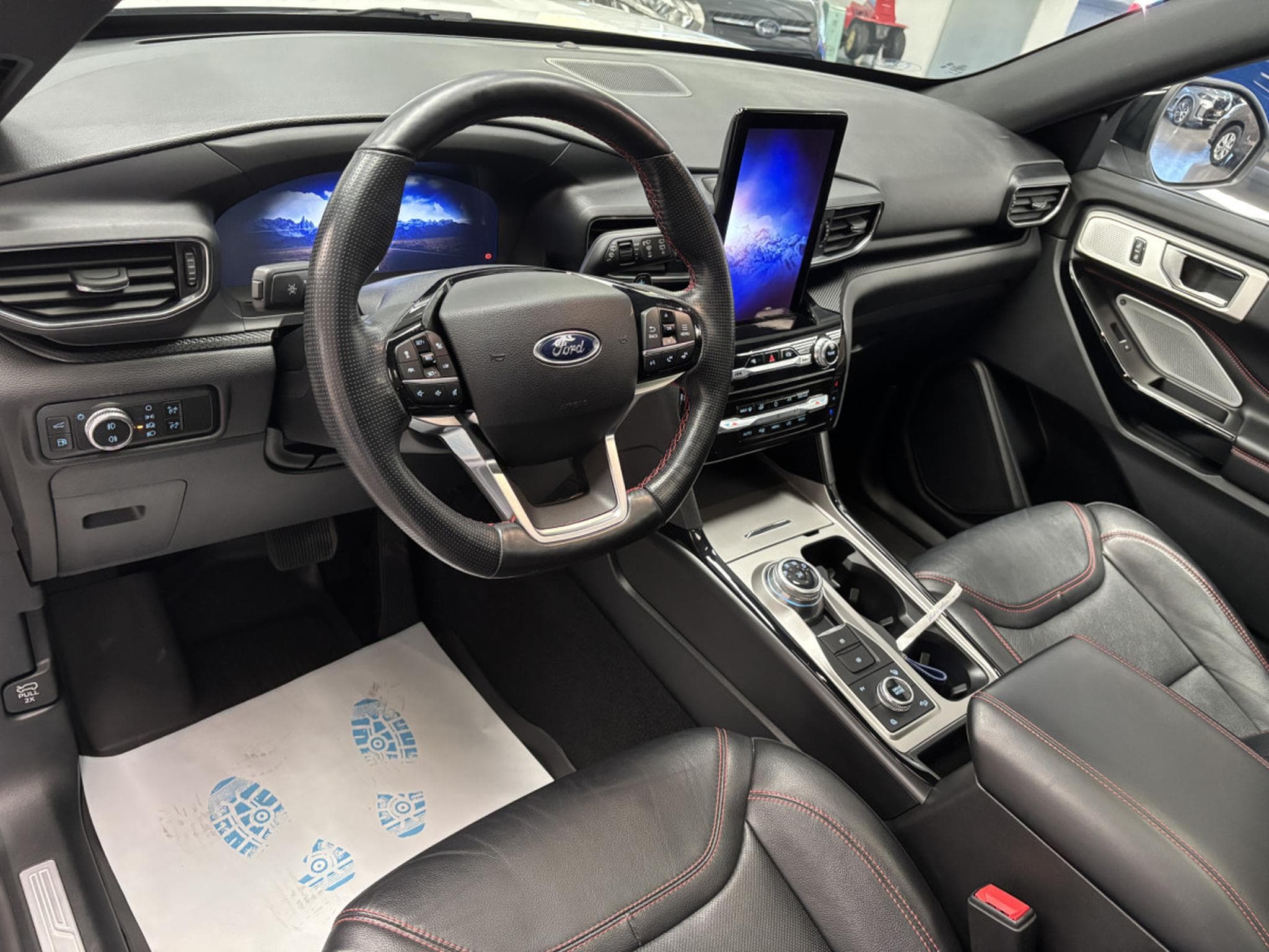 Ford Explorer 3.0 St Line Plug-in Hybrid 7 Seats (2021) - Photo 10