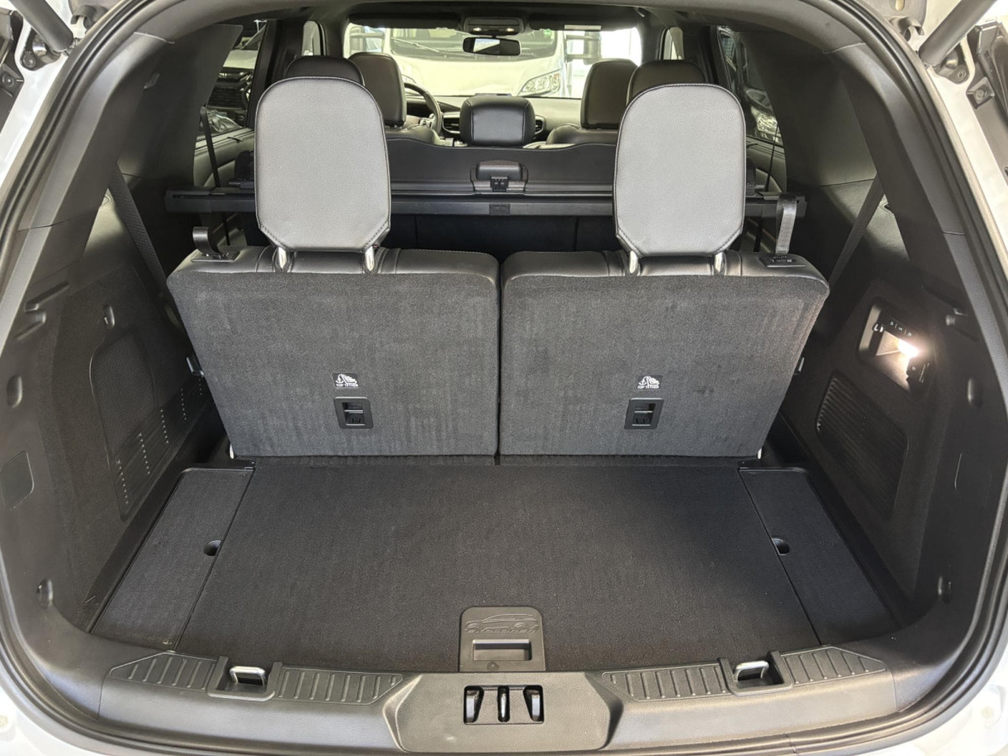 Ford Explorer 3.0 St Line Plug-in Hybrid 7 Seats (2021) - Photo 15