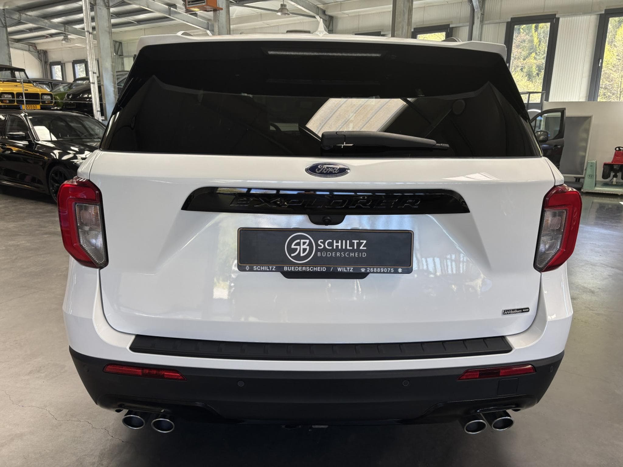 Ford Explorer 3.0 St Line Plug-in Hybrid 7 Seats (2021) - Photo 4