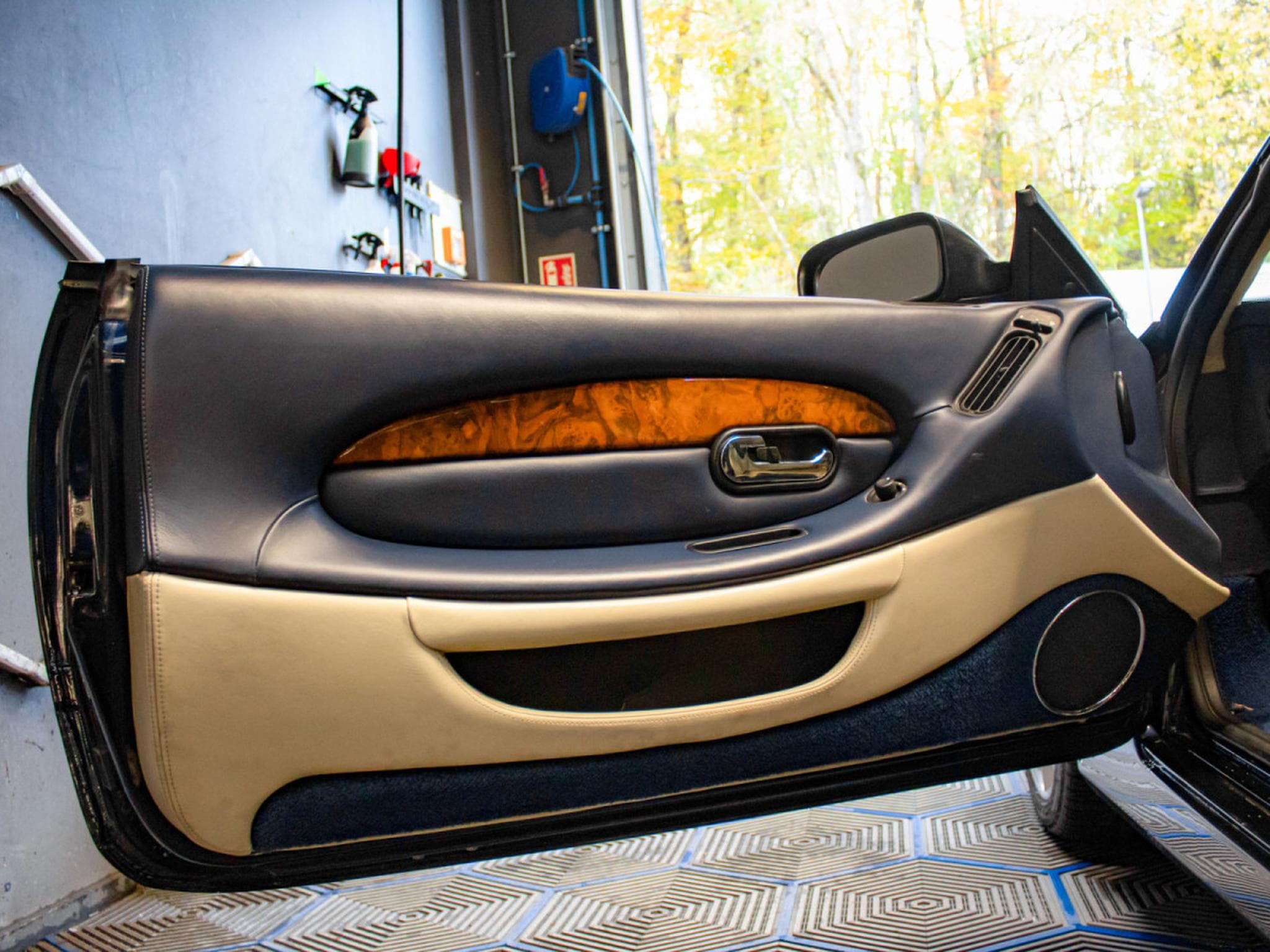 Aston-Martin DB7 Volante Vantage V12 6.0L 420CV AUTOMATIC (2001) - Photo 24