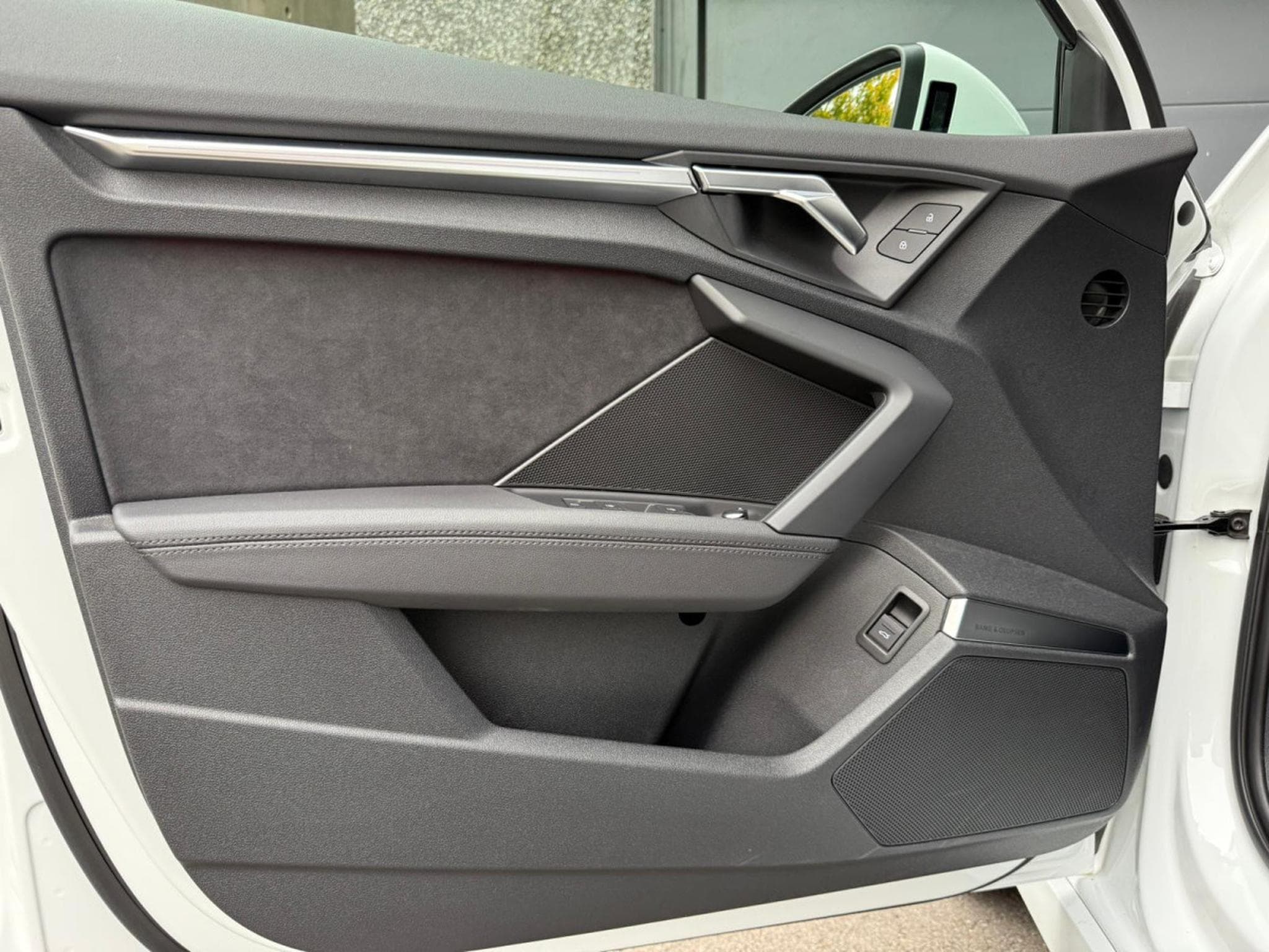 Audi RS3 SPORTBACK FREINS CERAMIQUES 2.5 TFSI 5 cylindres – 400 ch (2024) - Photo 17