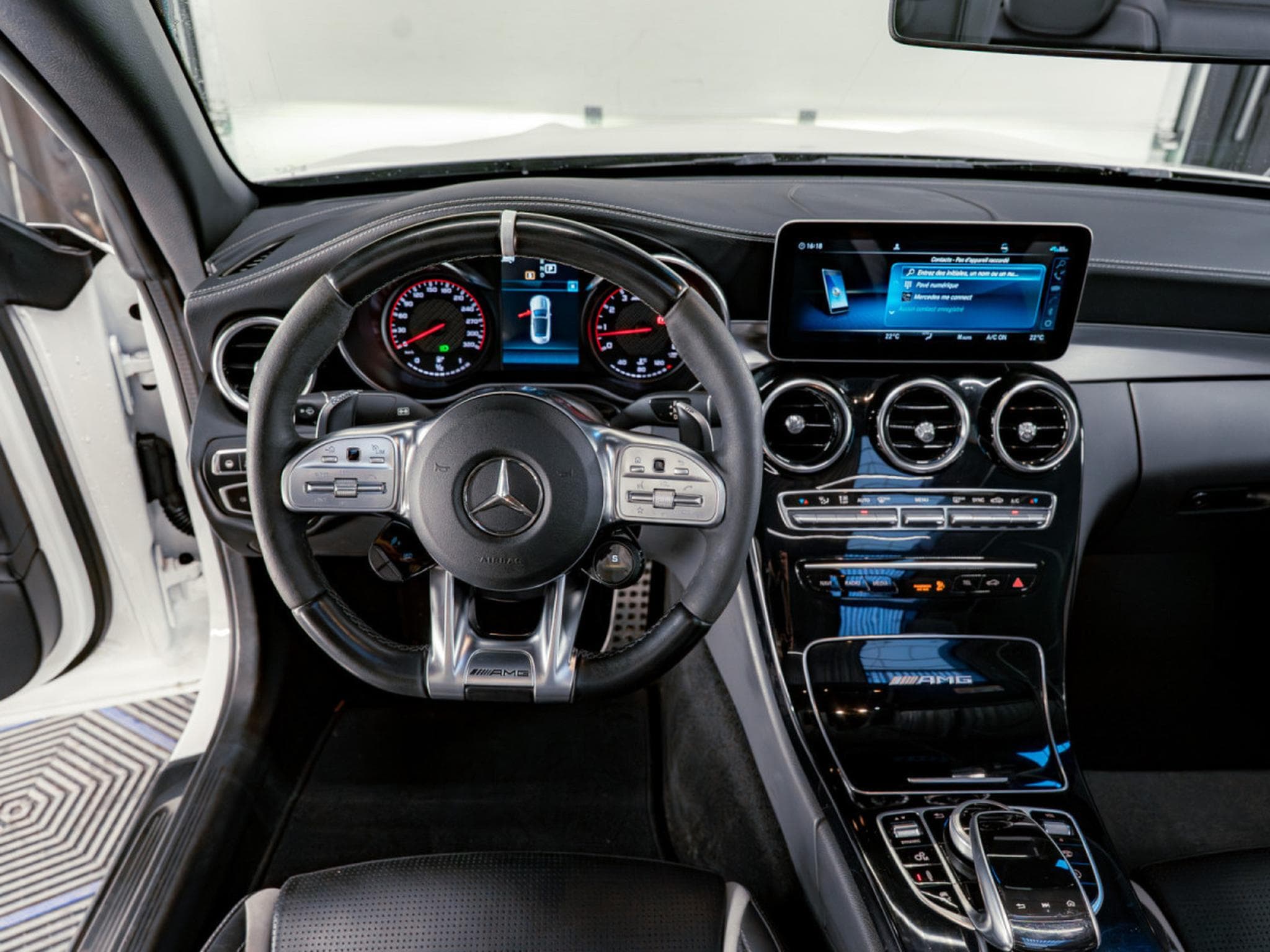 Mercedes C 63 AMG Classe C63 AMG S FULL CARBON Cabrio Caméra*360*Burmester*Ful (2019) - Photo 16