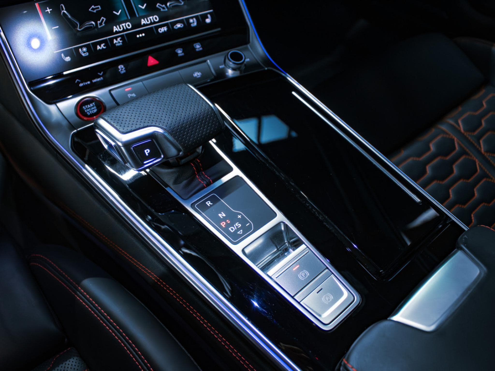 Audi RS6 AVANT Performance 4.0 TFSI FULL OPTIONS + INOX EXSHAUT SYSTE (2022) - Photo 24