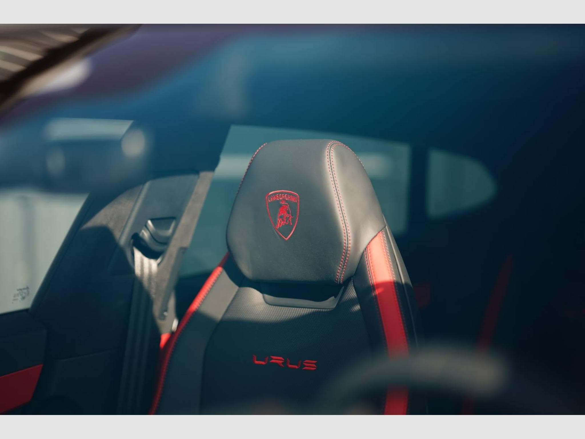 Lamborghini  Urus S V8 4.0L 666CH – Configuration exceptionnelle noir mat – 1è (2025) - Foto 27