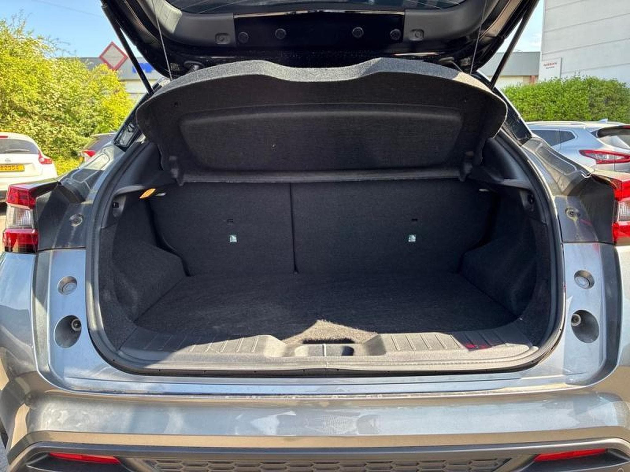 Nissan Juke N-Design (2024) - Photo 12