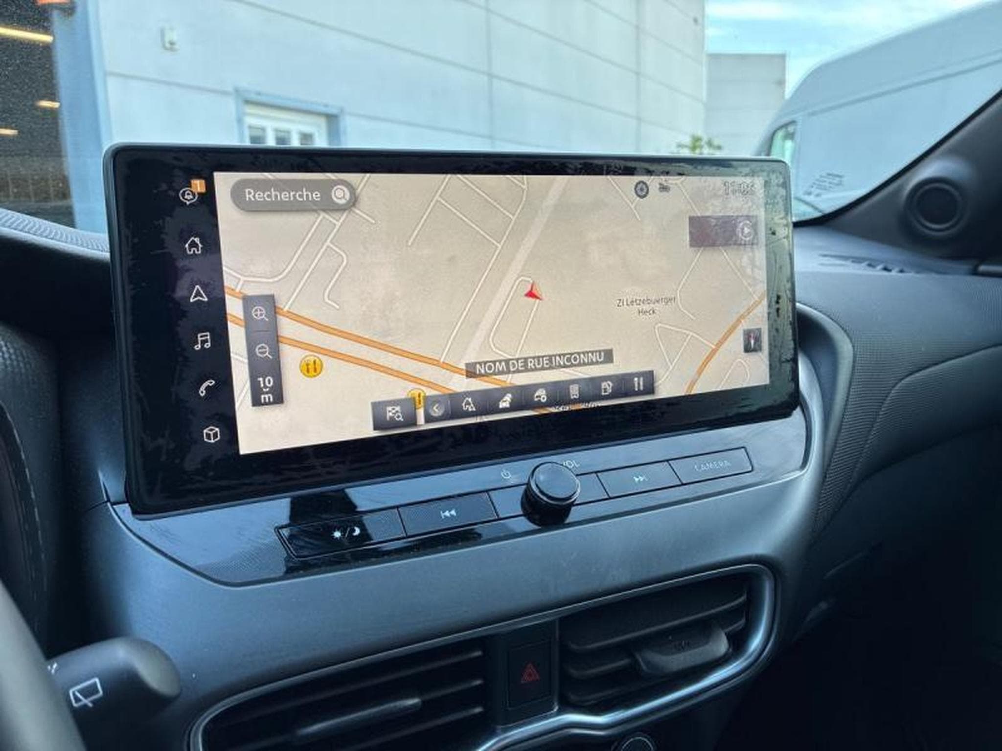 Nissan Juke N-Design (2024) - Photo 13