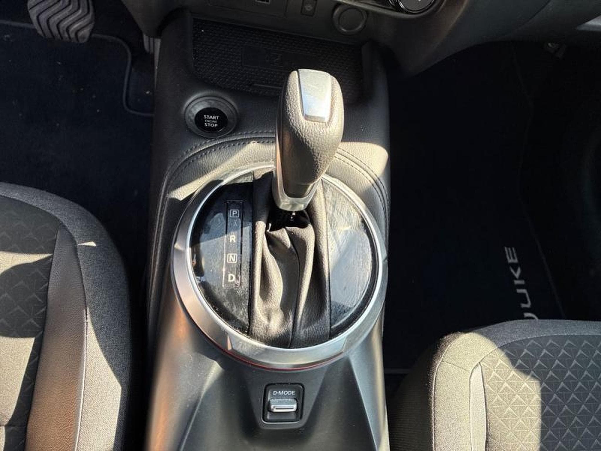 Nissan Juke N-Design (2024) - Photo 22