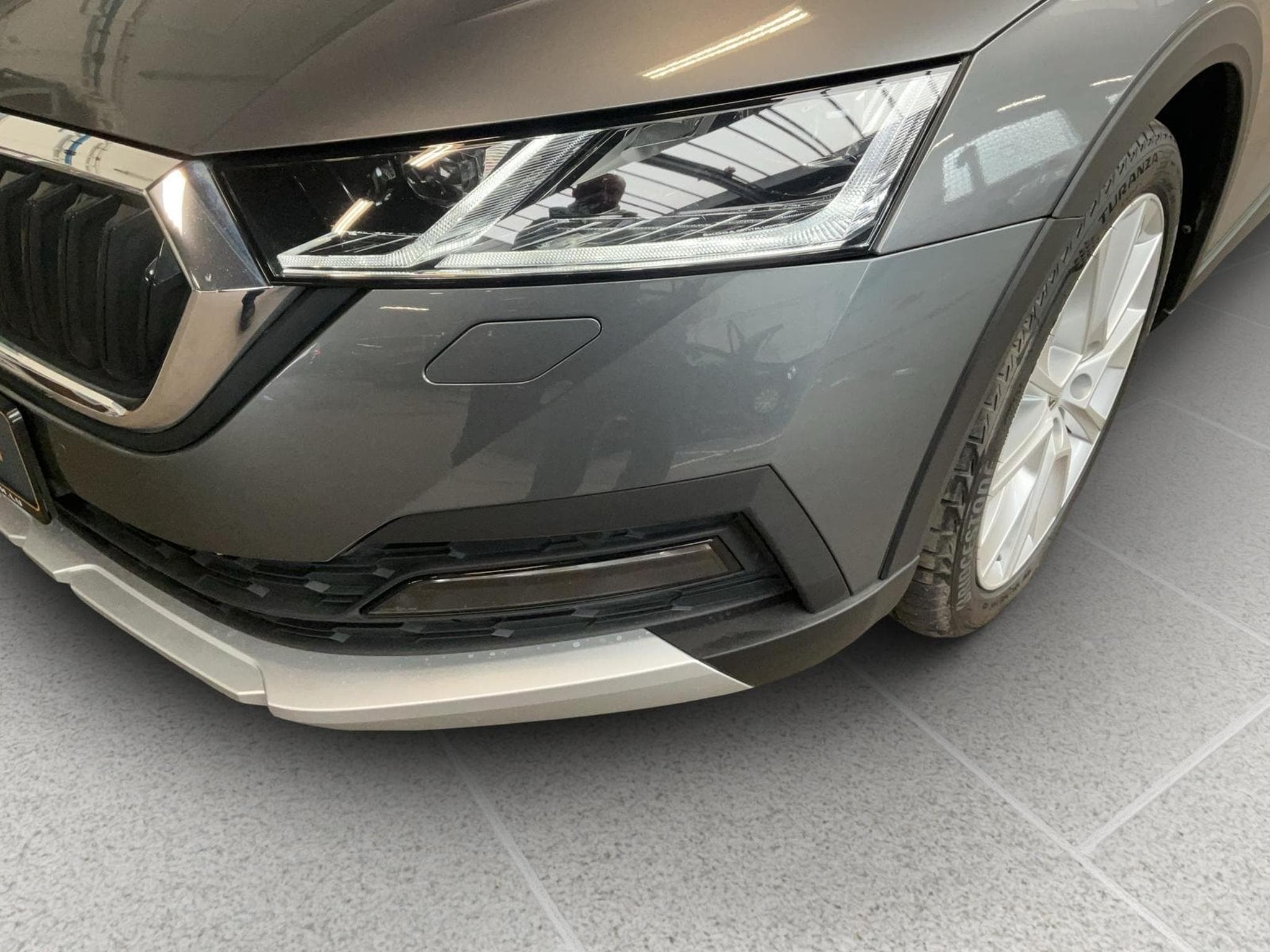 Skoda Octavia Combi+Scout+DSG+4x4+AHK (2022) - Photo 17