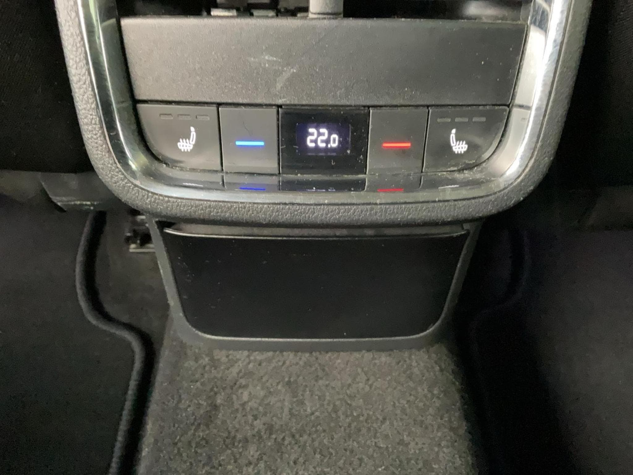 Skoda Octavia Combi+Scout+DSG+4x4+AHK (2022) - Photo 22