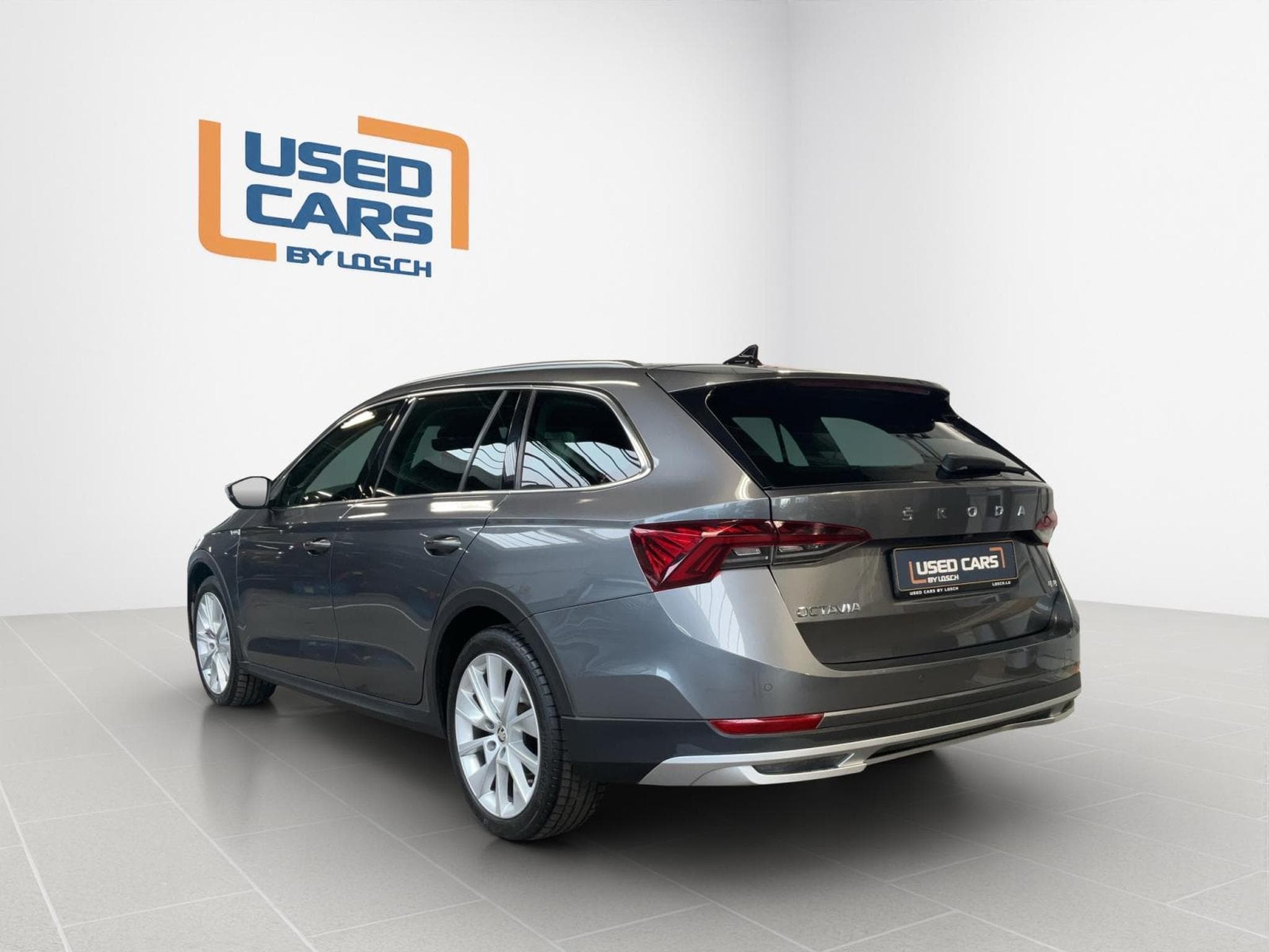 Skoda Octavia Combi+Scout+DSG+4x4+AHK (2022) - Photo 6