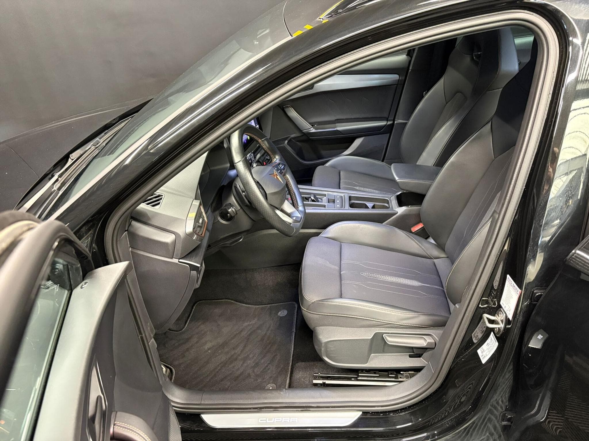 Cupra Leon SP VZ 245CV PHEV DSG (2022) - Photo 14