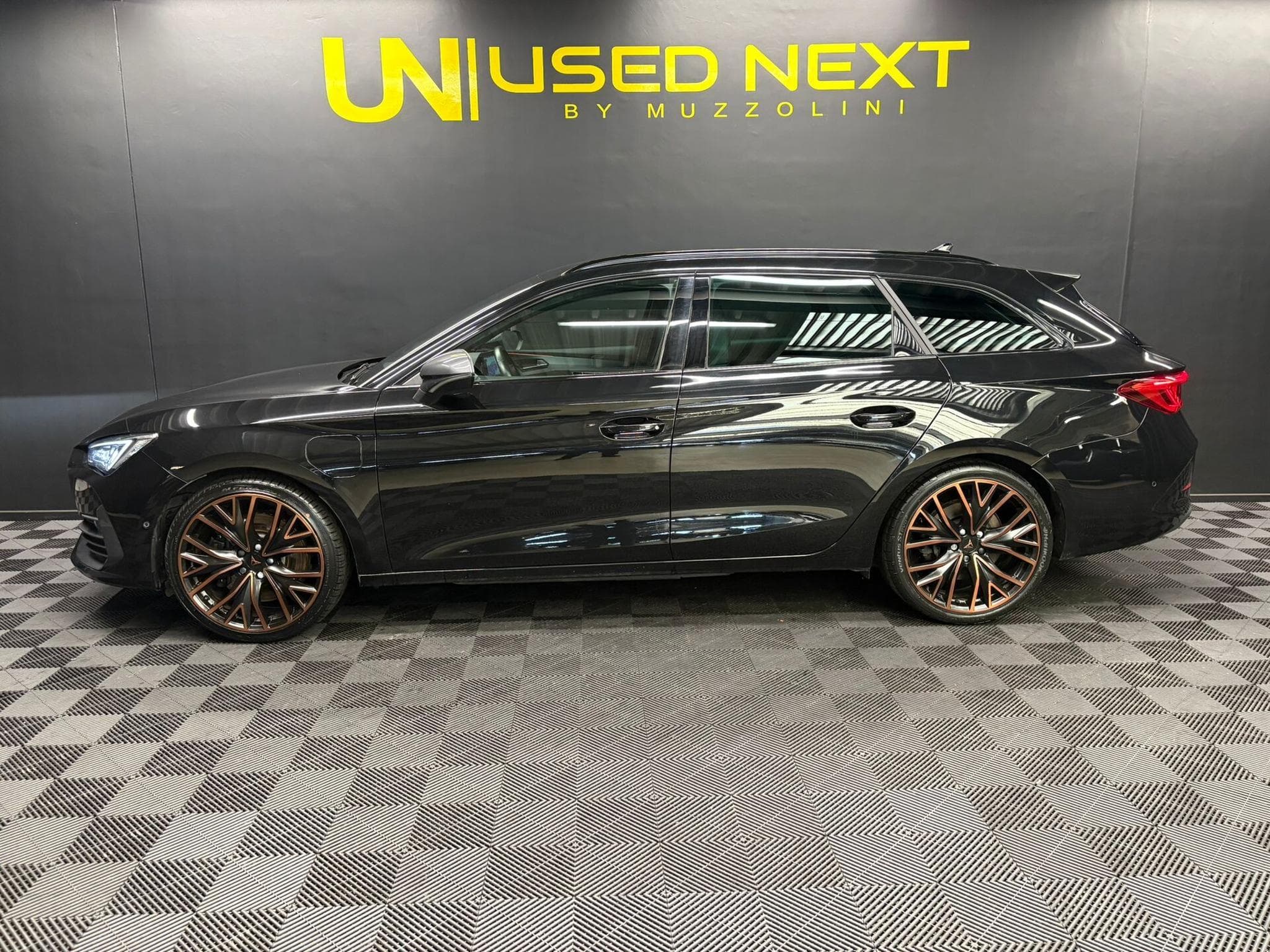 Cupra Leon SP VZ 245CV PHEV DSG (2022) - Photo 4