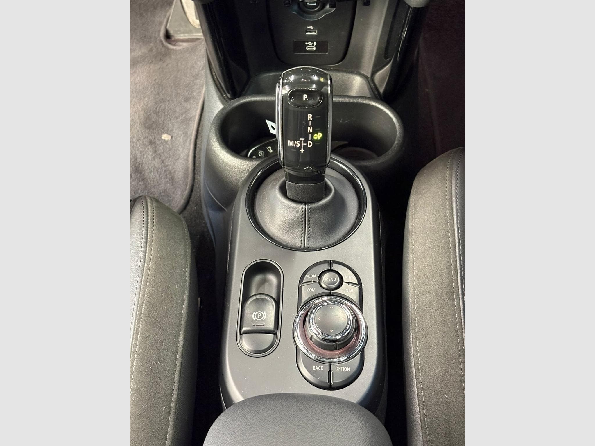 MINI Cooper - (2021) - Photo 15