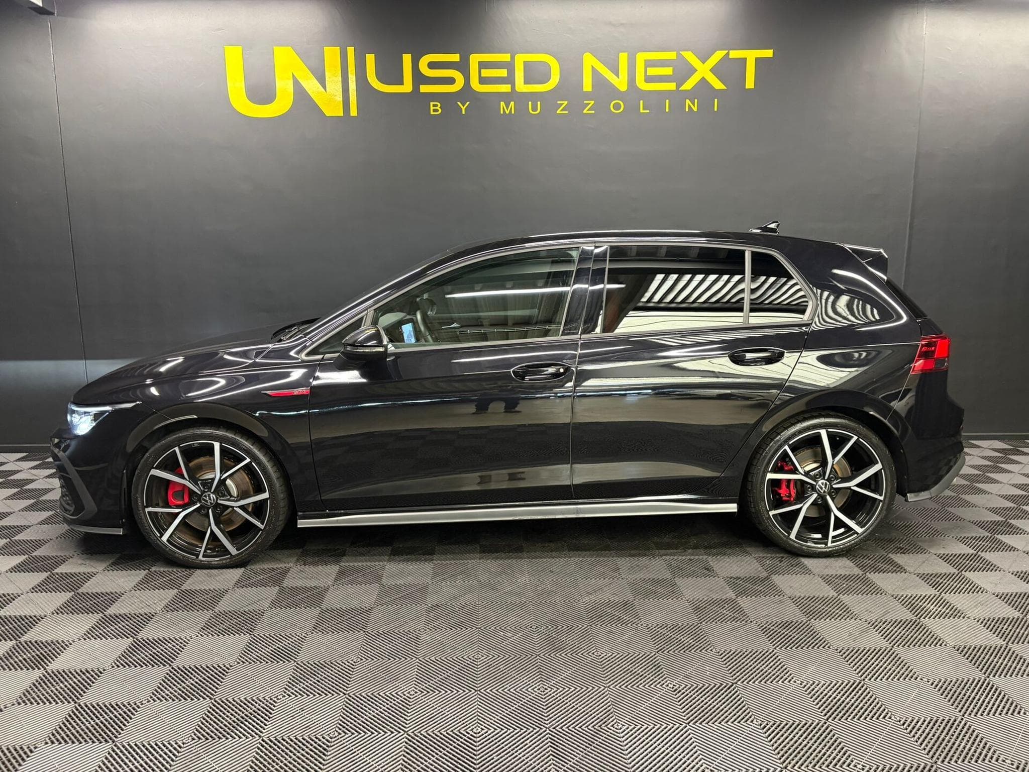 VW Golf GTI 245CV DSG7 (2023) - Foto 5