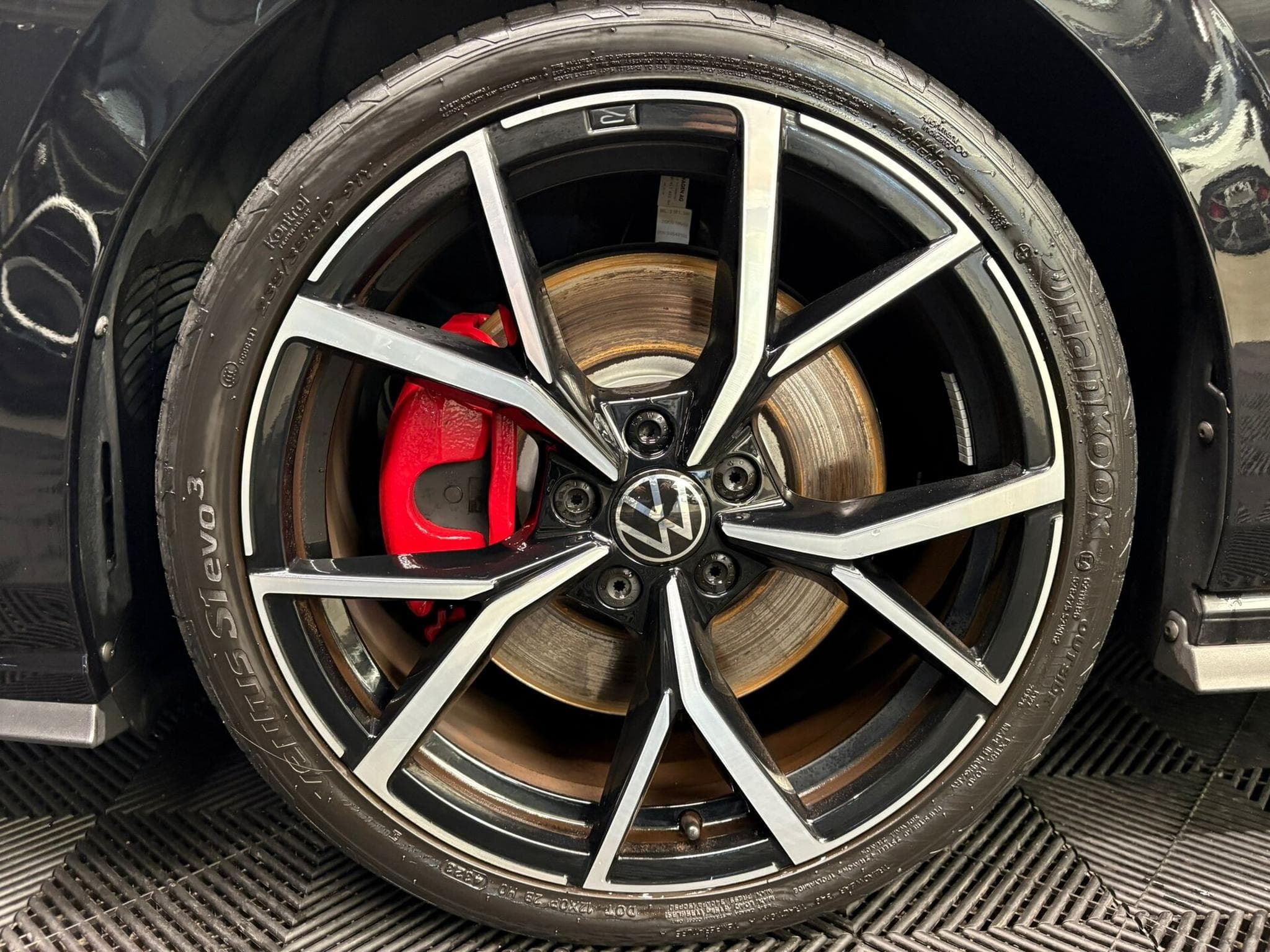 VW Golf GTI 245CV DSG7 (2023) - Foto 9