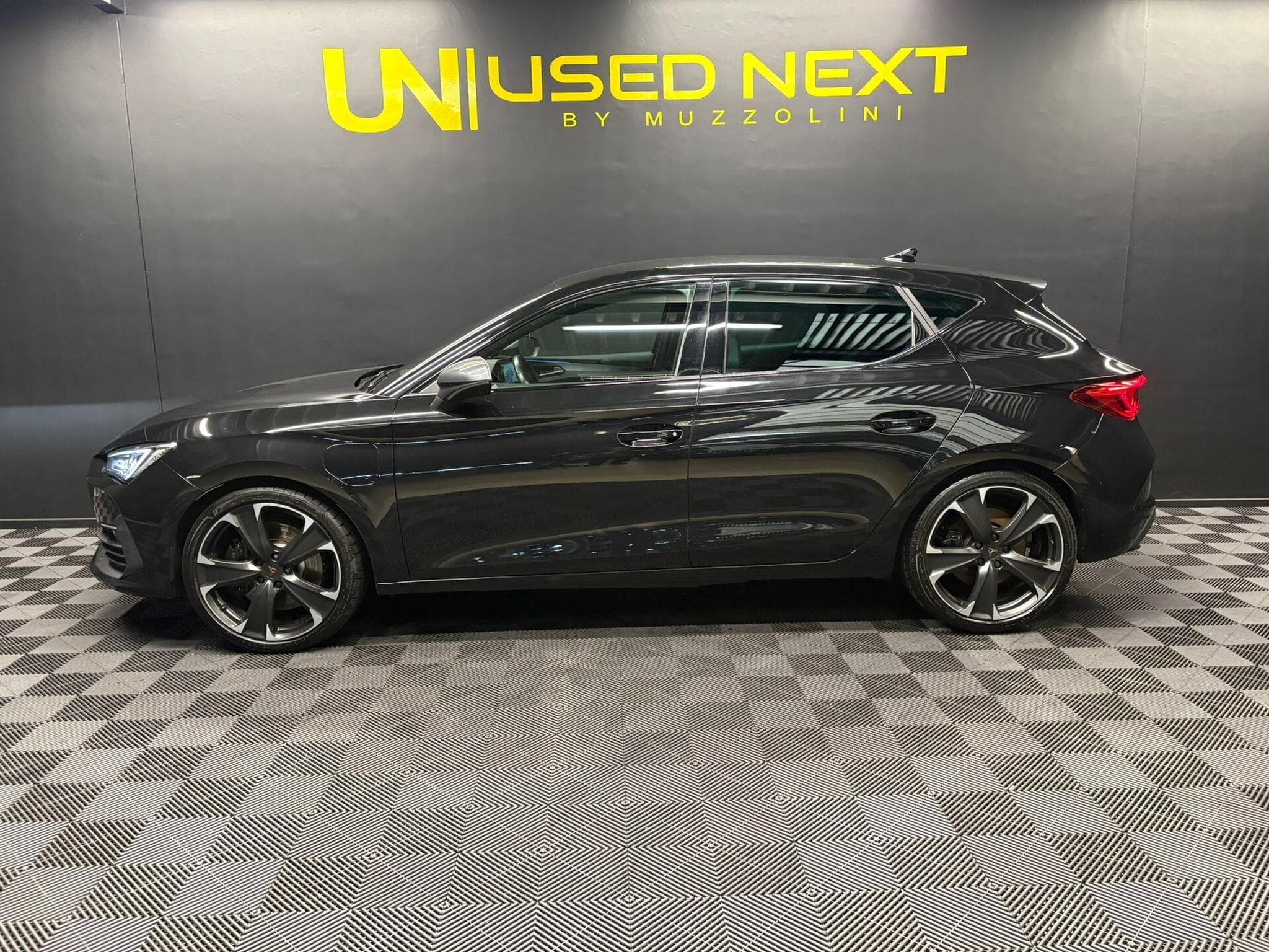 Cupra Leon 1.4 e-Hybrid 245 CH DSG Keyless/ACC/Mirror Link+ (2022) - Photo 4