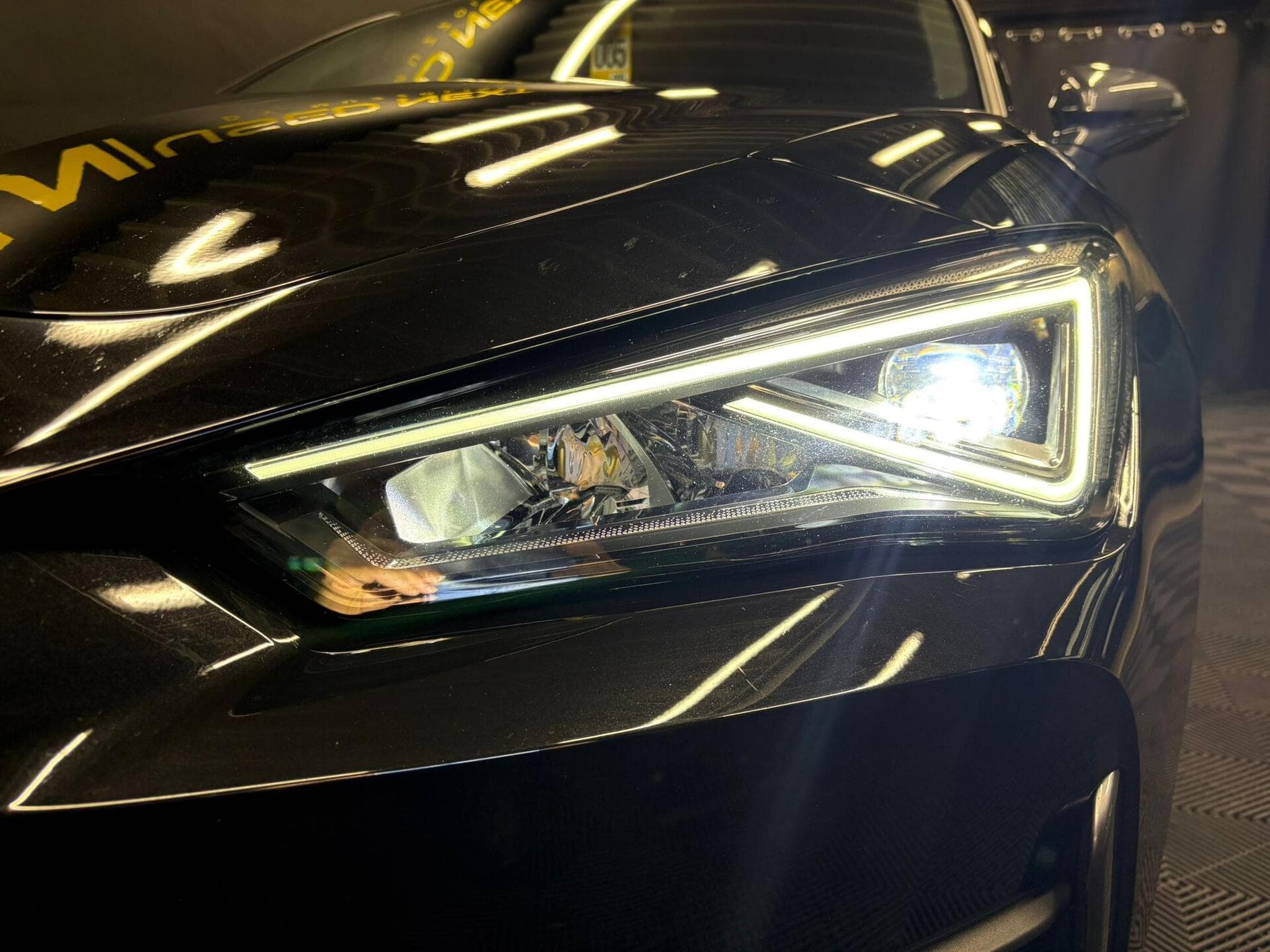 Cupra Leon 1.4 e-Hybrid 245 CH DSG Keyless/ACC/Mirror Link+ (2022) - Photo 6