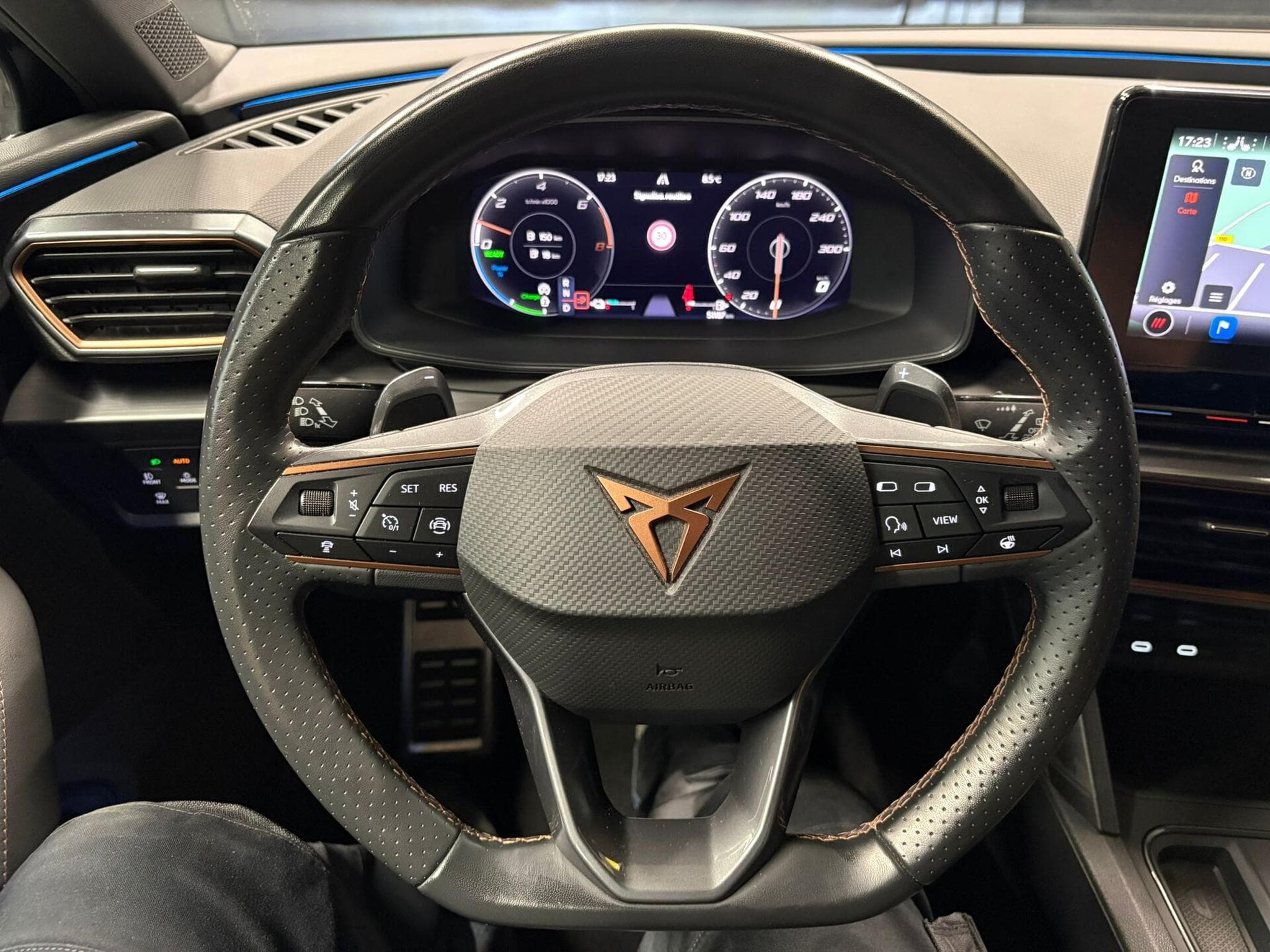 Cupra Leon 1.4 e-Hybrid 245 CH DSG Keyless/ACC/Mirror Link+ (2022) - Photo 7