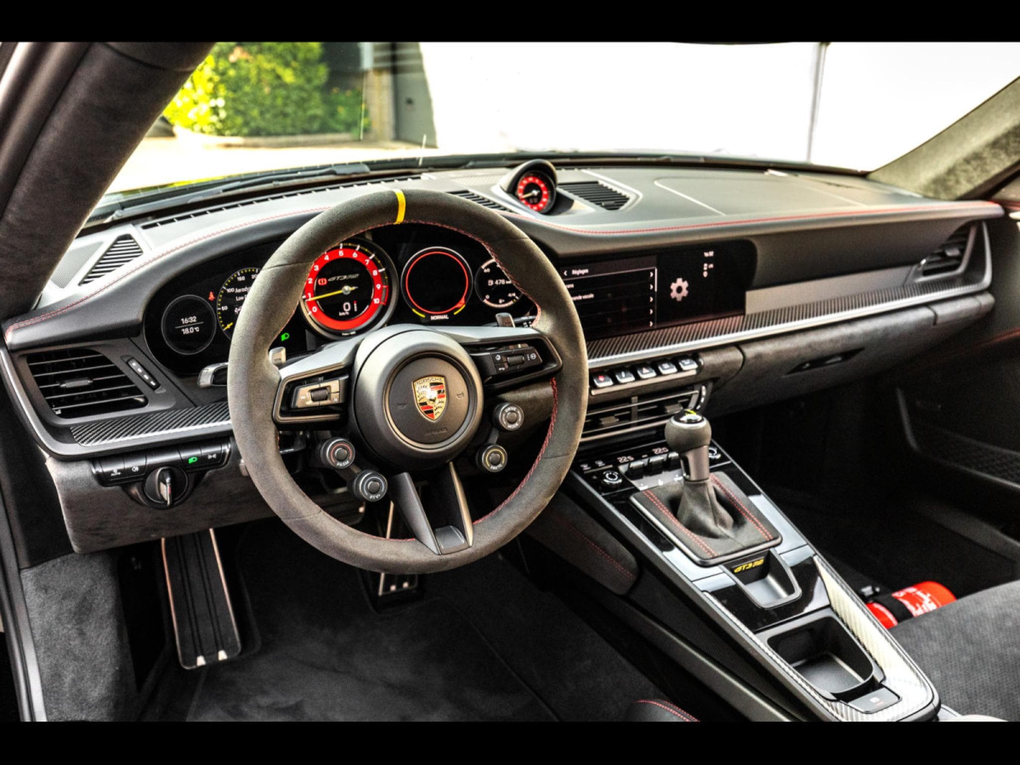 Porsche 911 (992.1) GT3 RS PDK – PACK CLUBSPORT (2025) - Photo 11