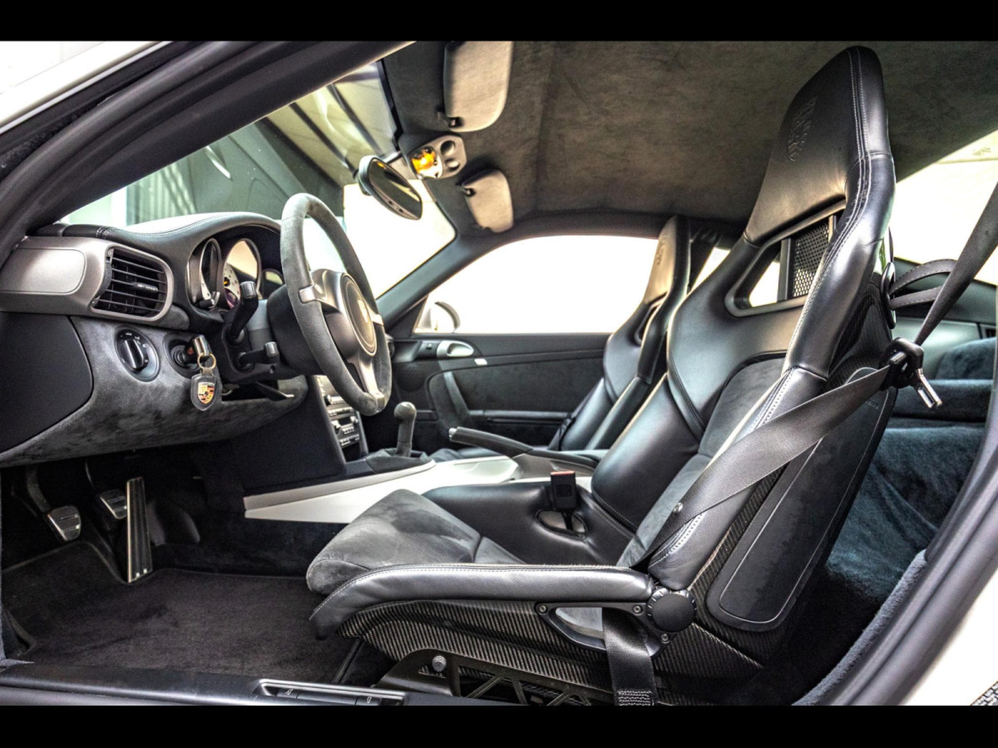 Porsche 911 (997.2) GT3 3.8 MANUAL 6 - CARRARA WHITE (2009) - Photo 11