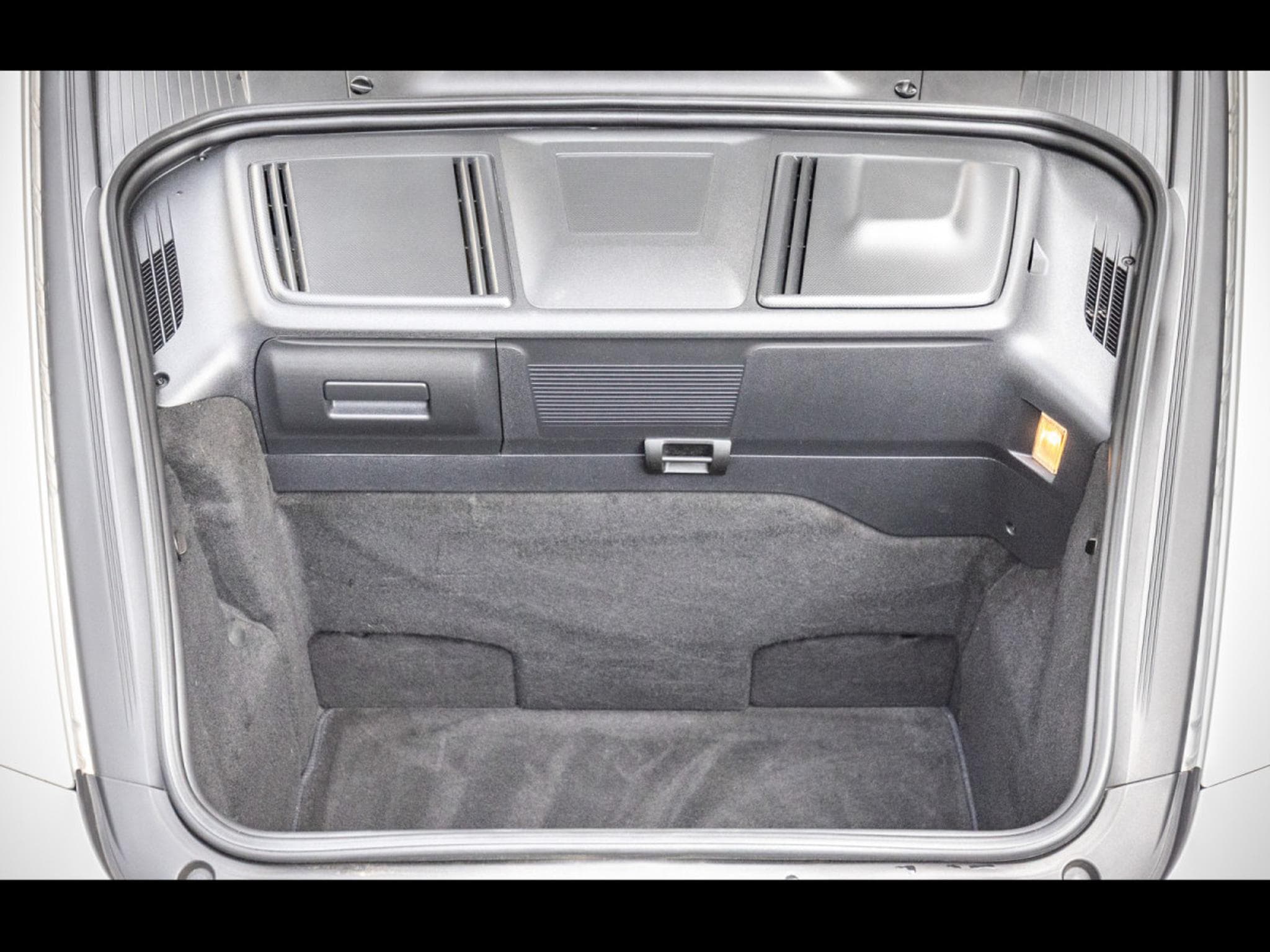 Porsche 911 (997.2) GT3 3.8 MANUAL 6 - CARRARA WHITE (2009) - Photo 19