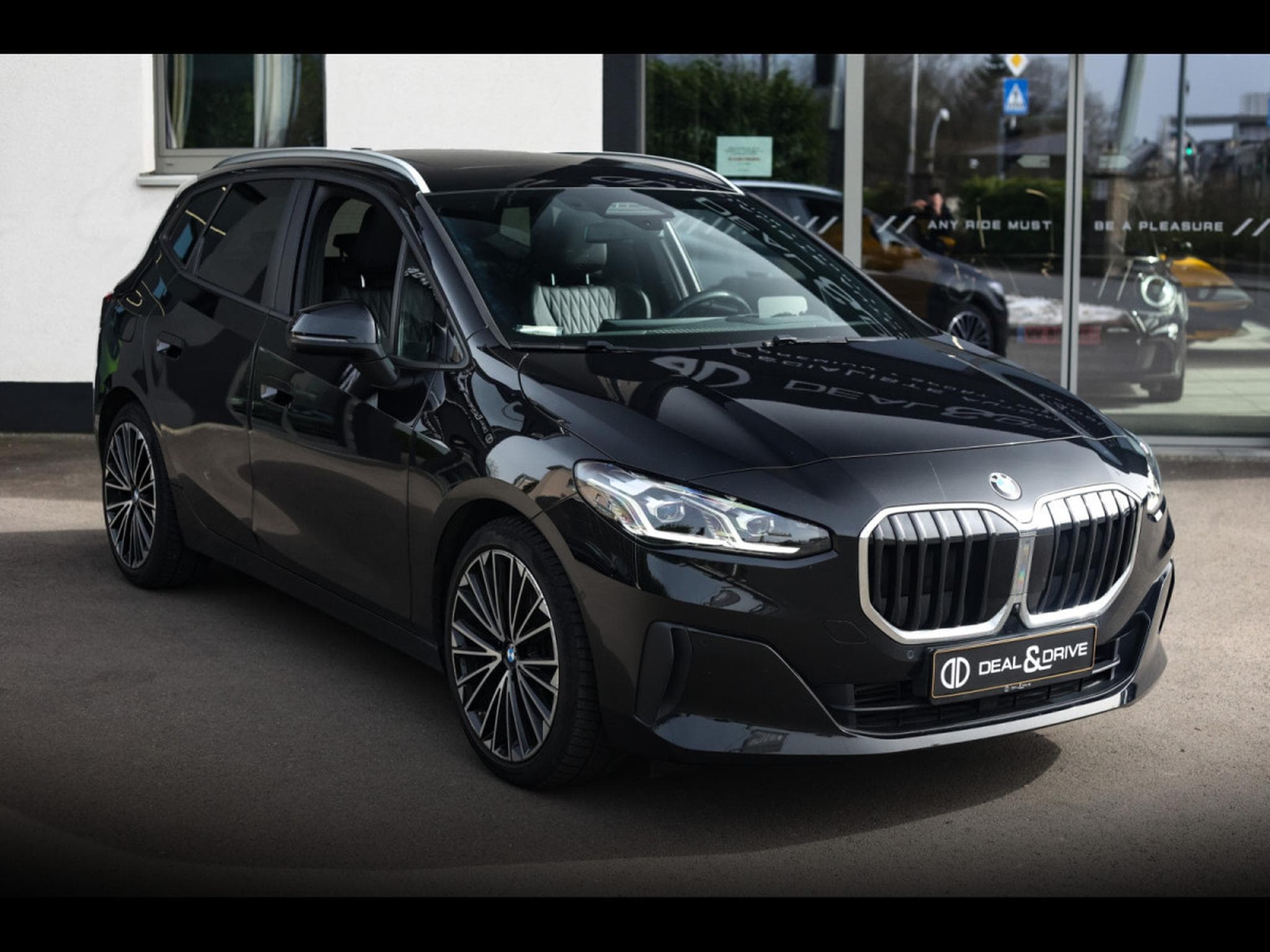 BMW 220 i°PACK INNOVATION (2023) - Photo 6