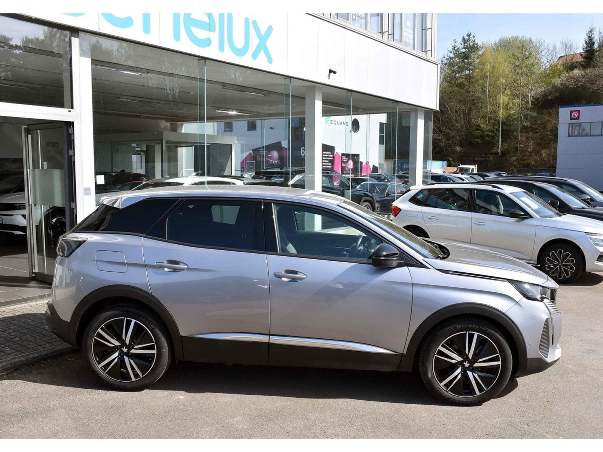 Peugeot 3008 1.6 Hybrid PHEV 180 Allure e-EAT8 ACC LANE SIDE CAM 1° MAIN (2024) - Foto 3