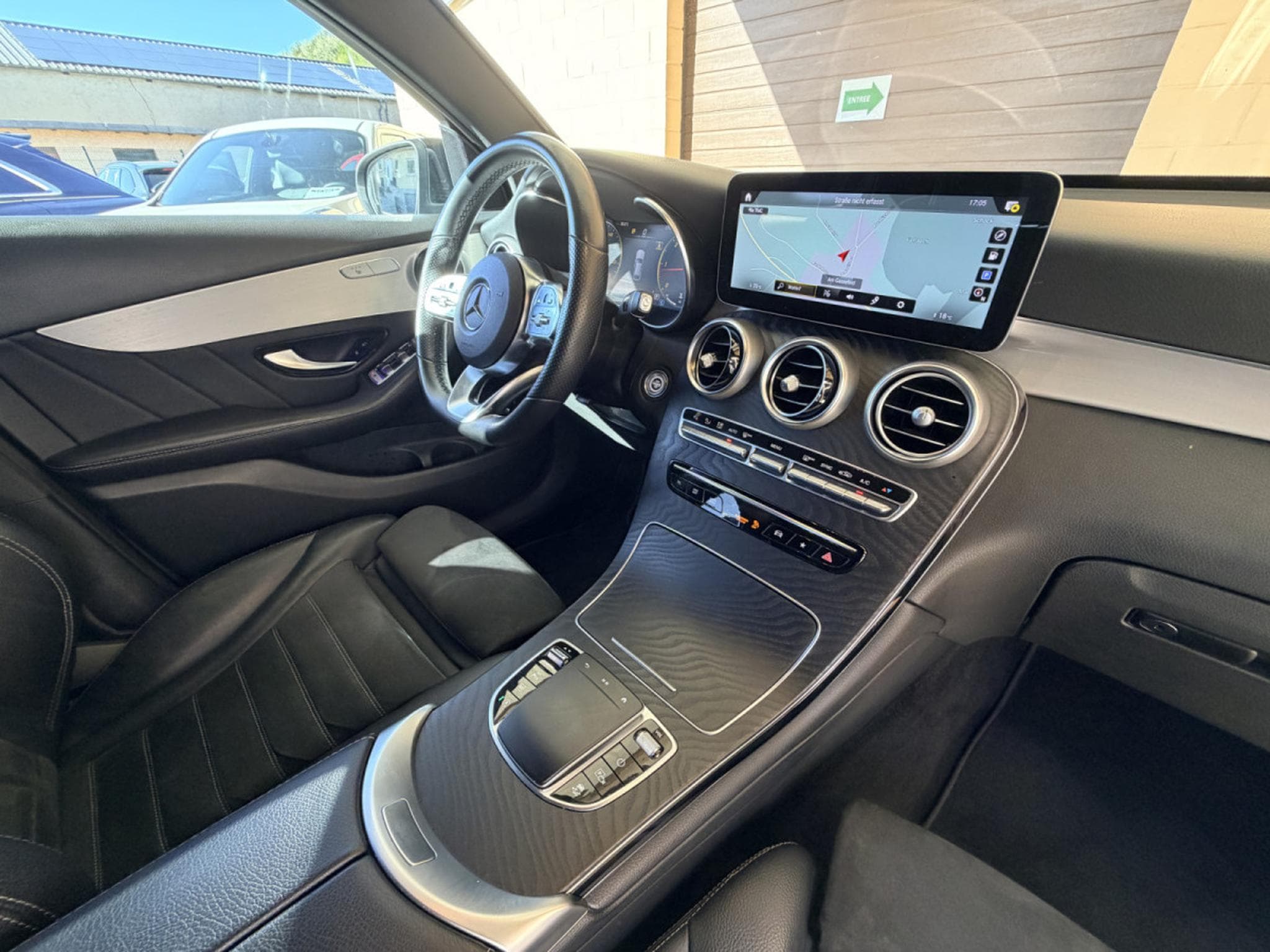 Mercedes GLC 200 4 MATIC Pack-Amg 163cv (2021) - Photo 7