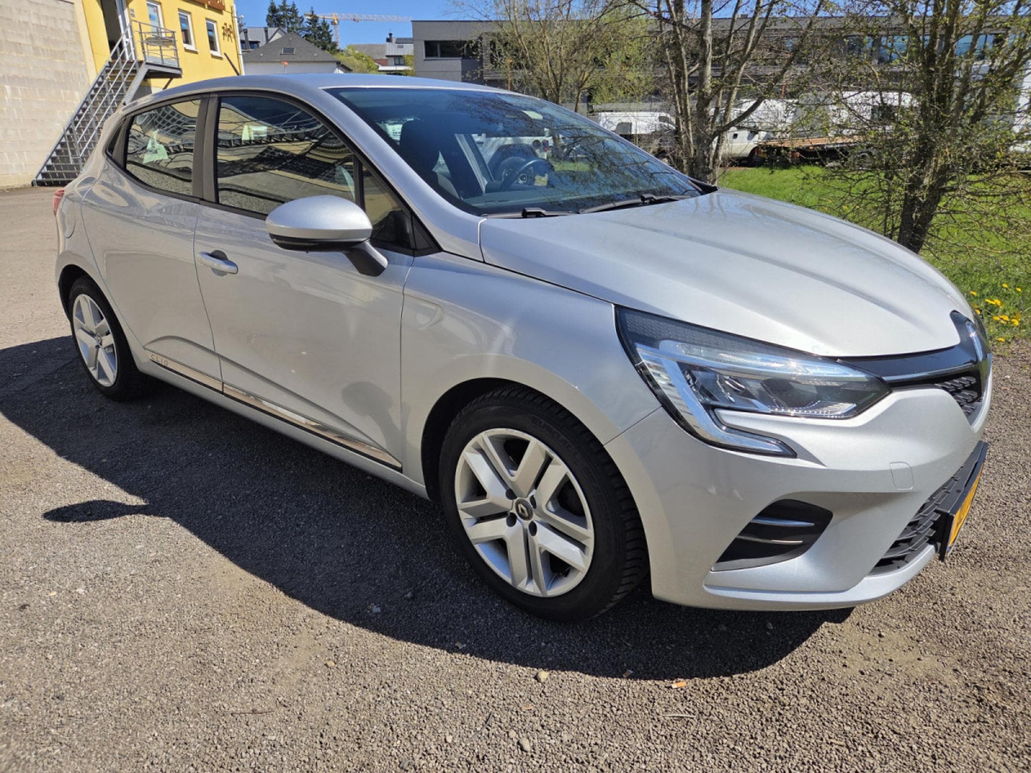 Renault Clio V 1.5 Dci 86CV Garantie 12 Mois AM2021 (2021) - Foto 8