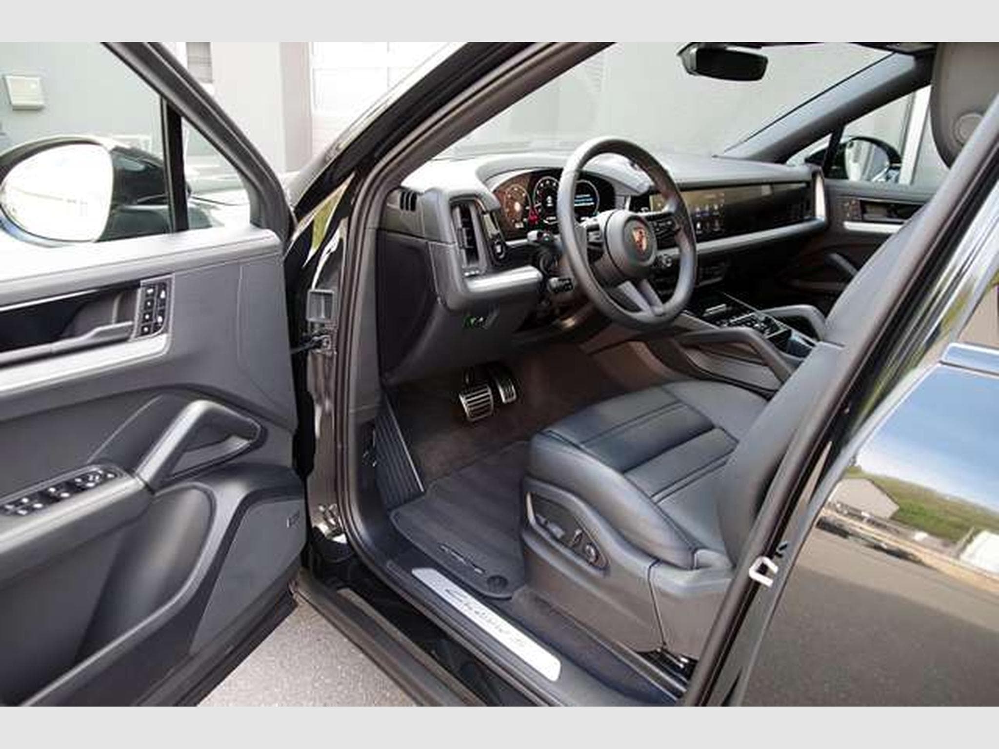 Porsche Cayenne Cayenne S Coupe*22",Sitzlüftung,Beifahrerdisplay (2025) - Photo 5