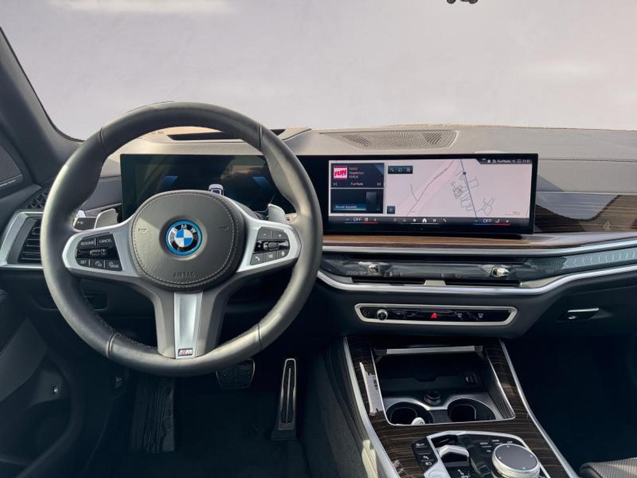 BMW X5 X5 xDrive50e Kit M Sport (2025) - Photo 7