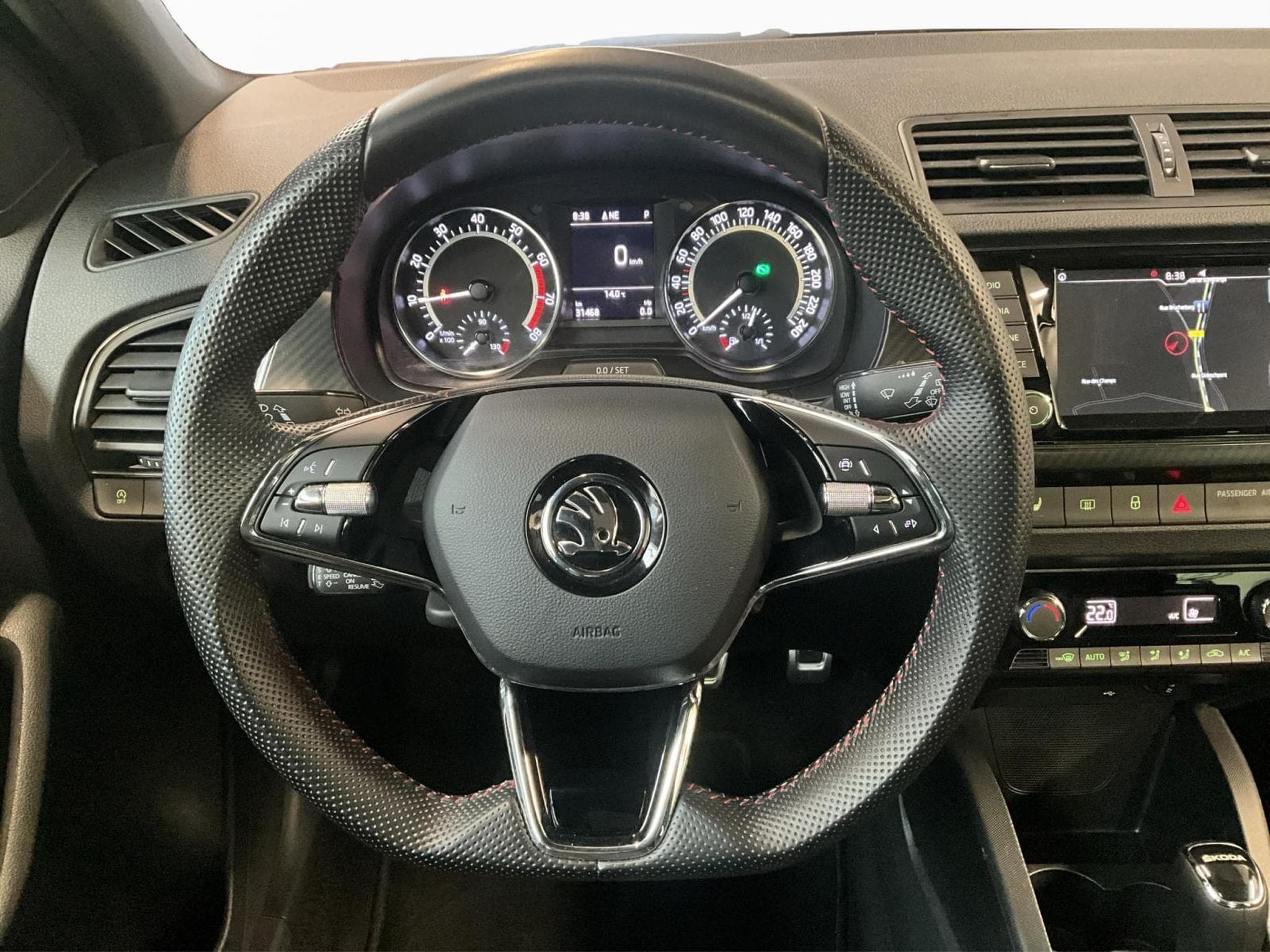 Skoda Fabia Monte-Carlo+DSG+RearView+LED (2021) - Photo 10