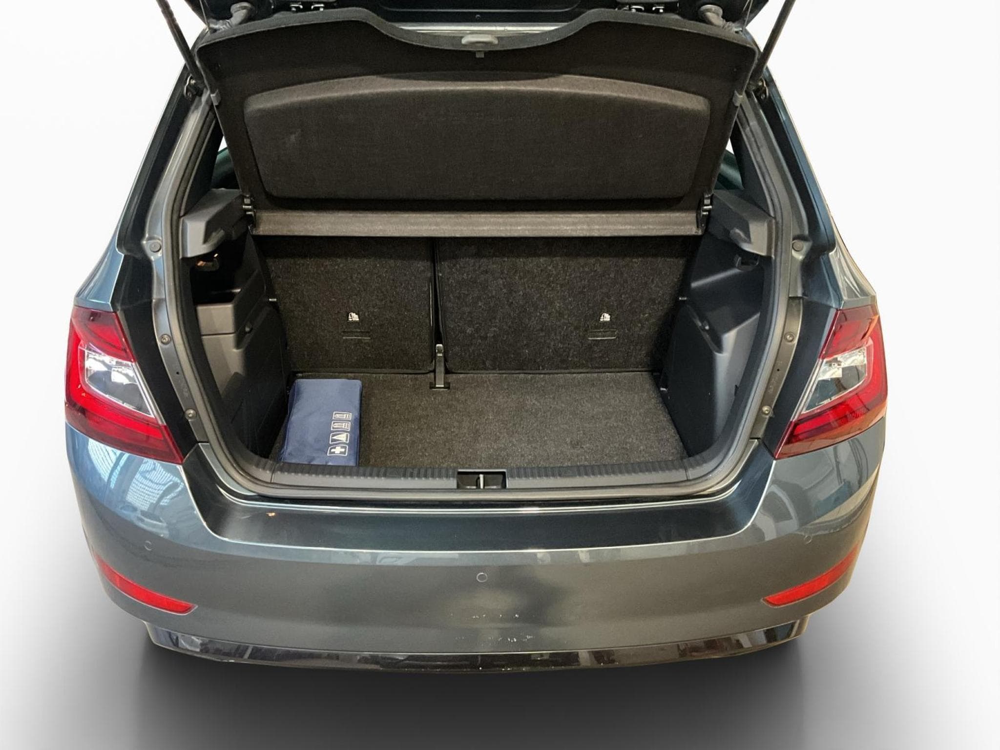 Skoda Fabia Monte-Carlo+DSG+RearView+LED (2021) - Photo 17