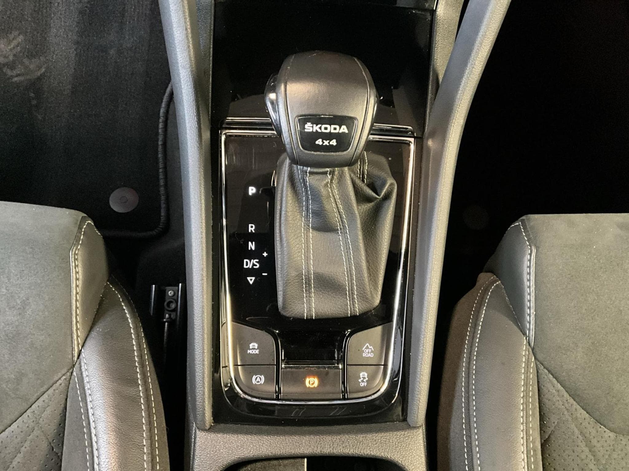 Skoda Kodiaq Sportline+DSG+Pano+AHK (2022) - Photo 12