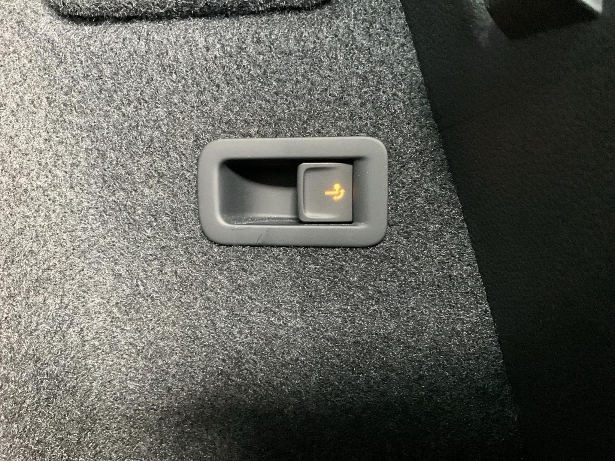 Skoda Karoq Sportline+DSG+4x4+Led+Navi (2021) - Photo 19