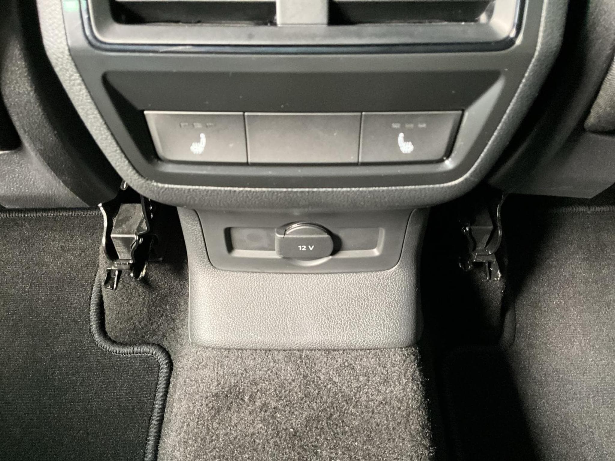 Skoda Karoq Sportline+DSG+4x4+Led+Navi (2021) - Photo 22