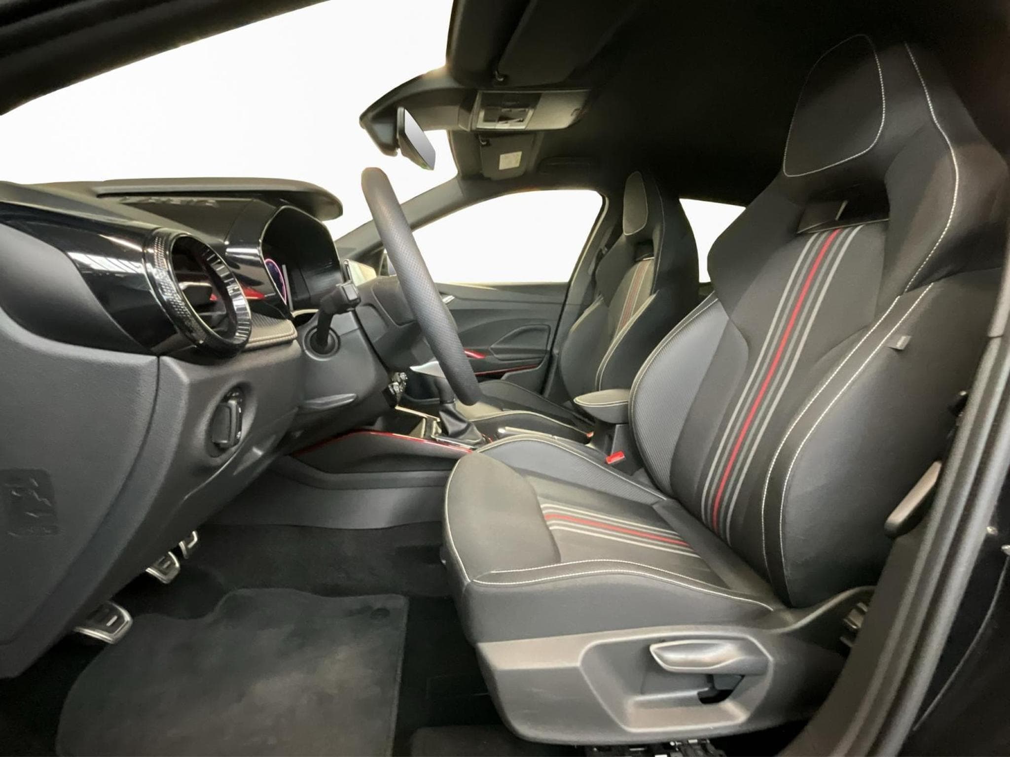 Skoda Fabia Monte-Carlo+ (2025) - Photo 9