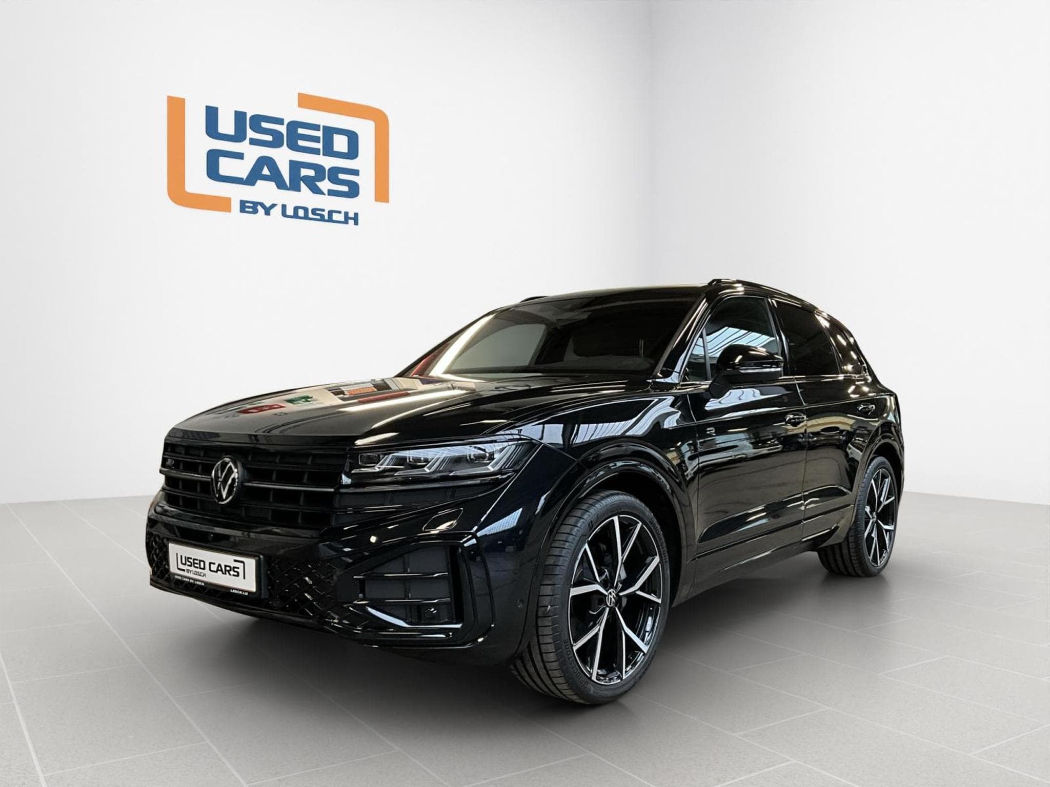 VW Touareg R-Line+4M+Black-Style+Pano+AHK+Stand-H.+DYNAUDIO (2024) - Photo 1