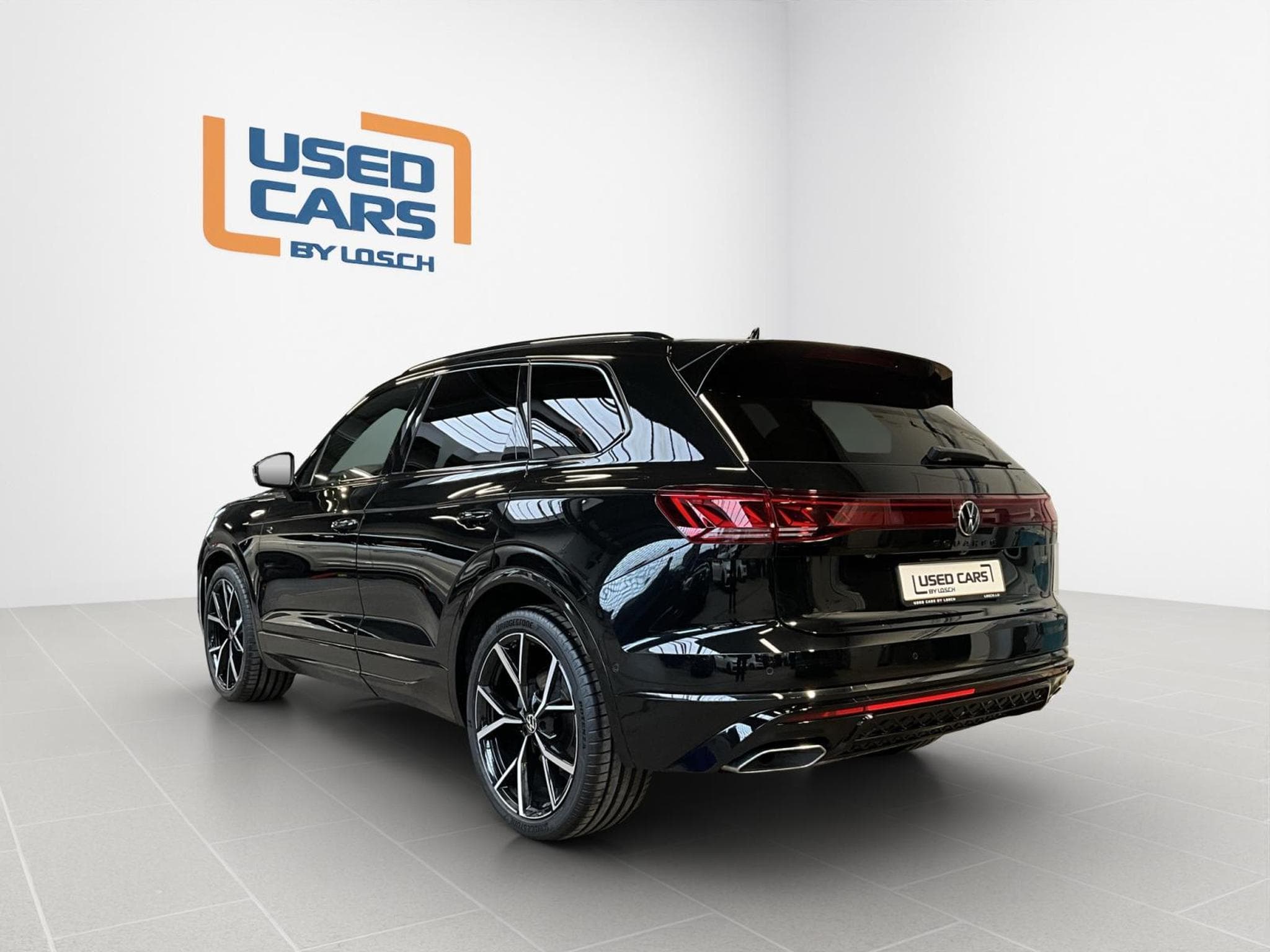 VW Touareg R-Line+4M+Black-Style+Pano+AHK+Stand-H.+DYNAUDIO (2024) - Photo 6