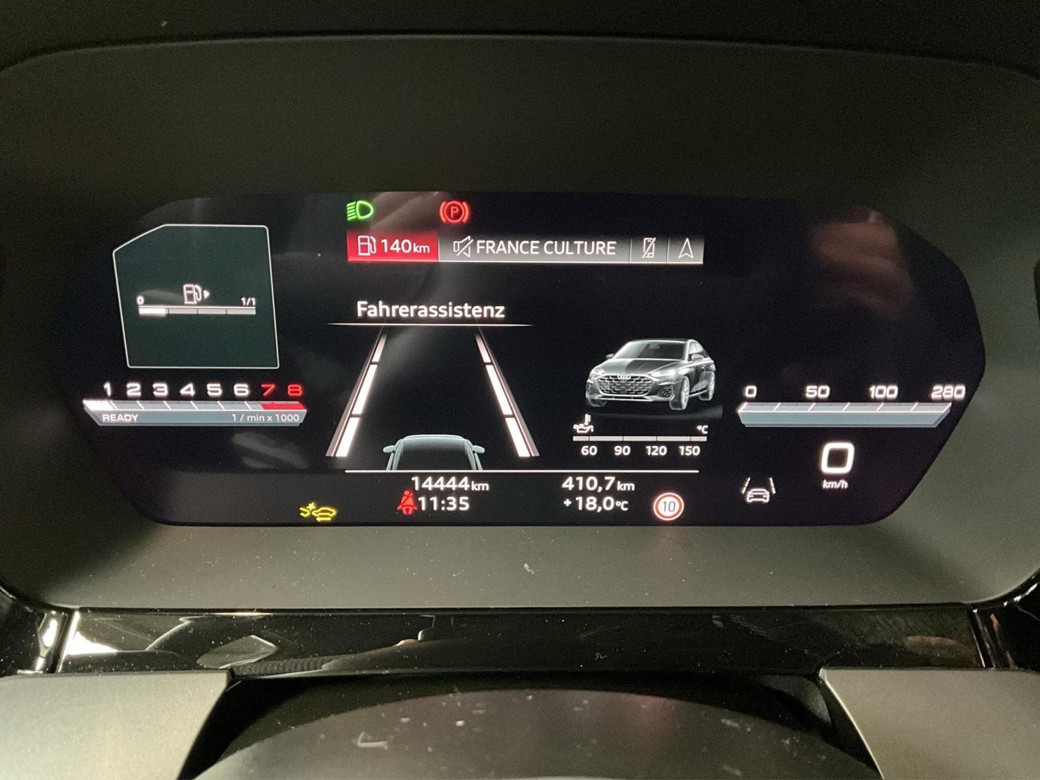 Audi A3 Limo+S-Line+35TFSI+P.Premium (2025) - Photo 11