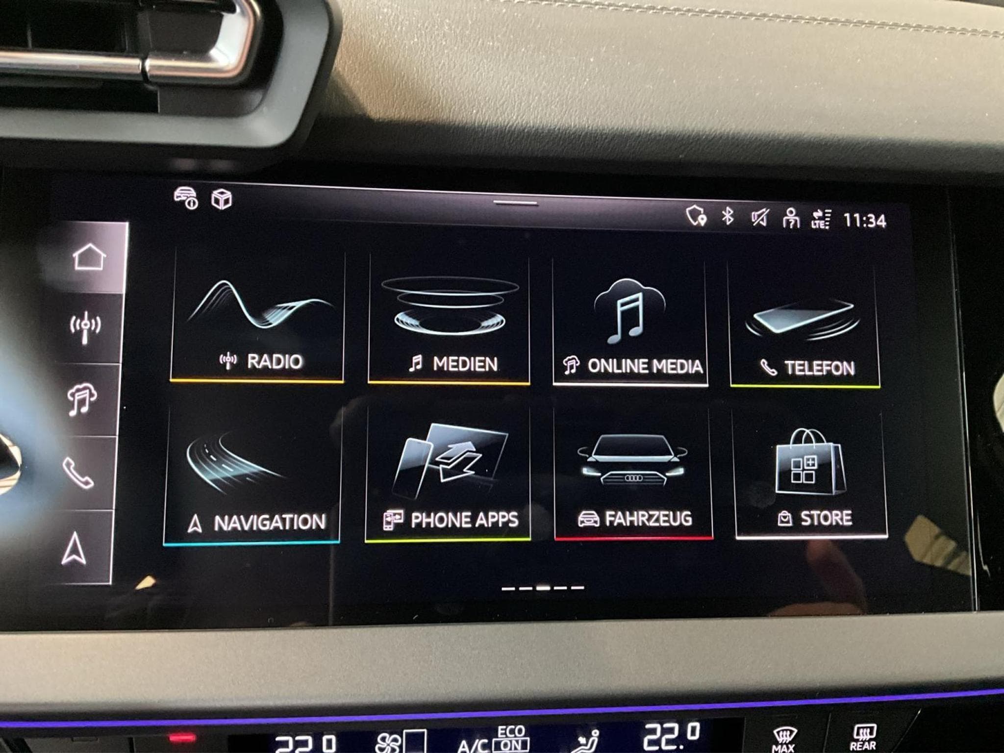 Audi A3 Limo+S-Line+35TFSI+P.Premium (2025) - Photo 13