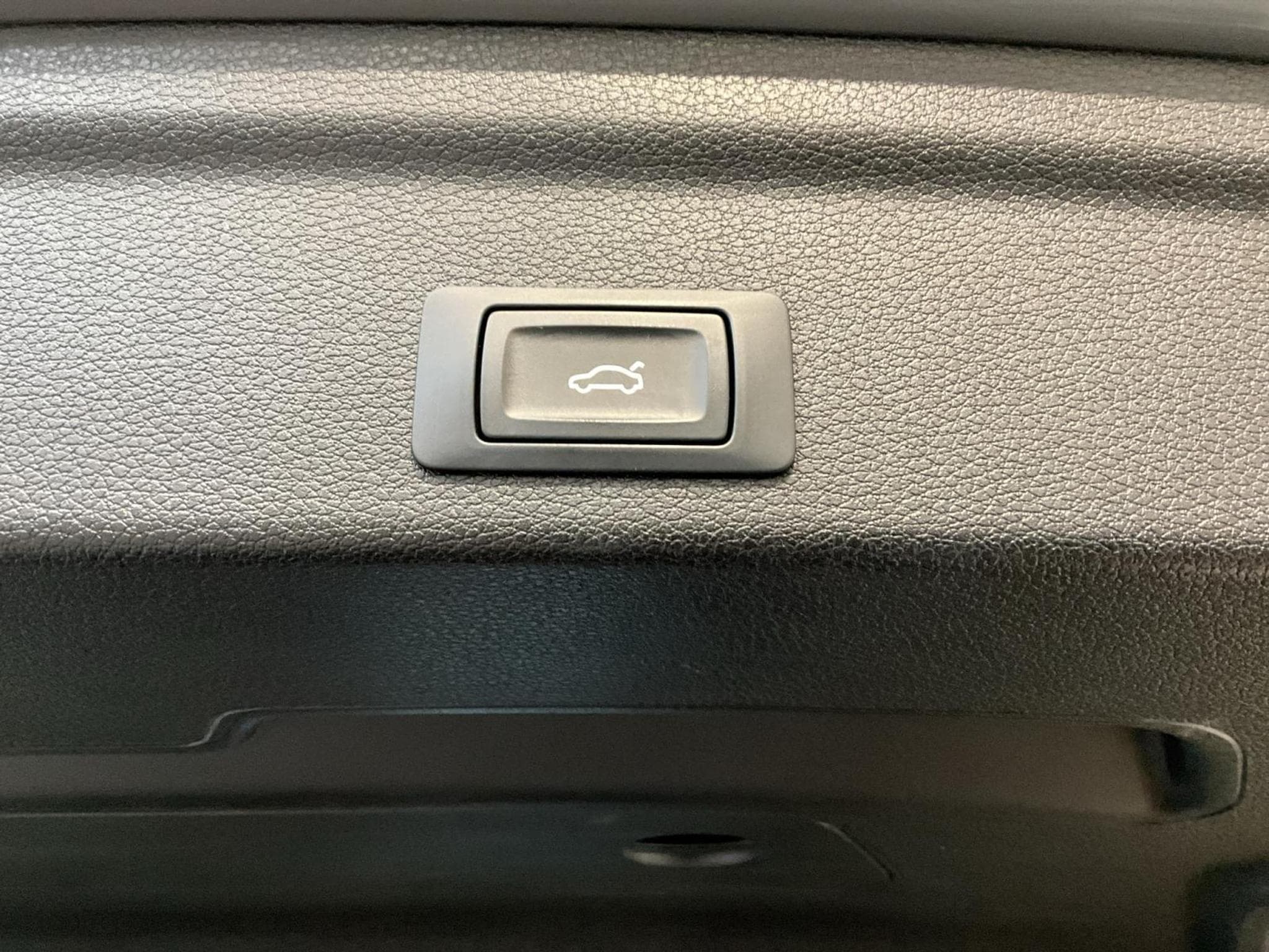 Audi Q3 SB+S-Line+40TFSI+Quattro+S-Tronic (2022) - Photo 19