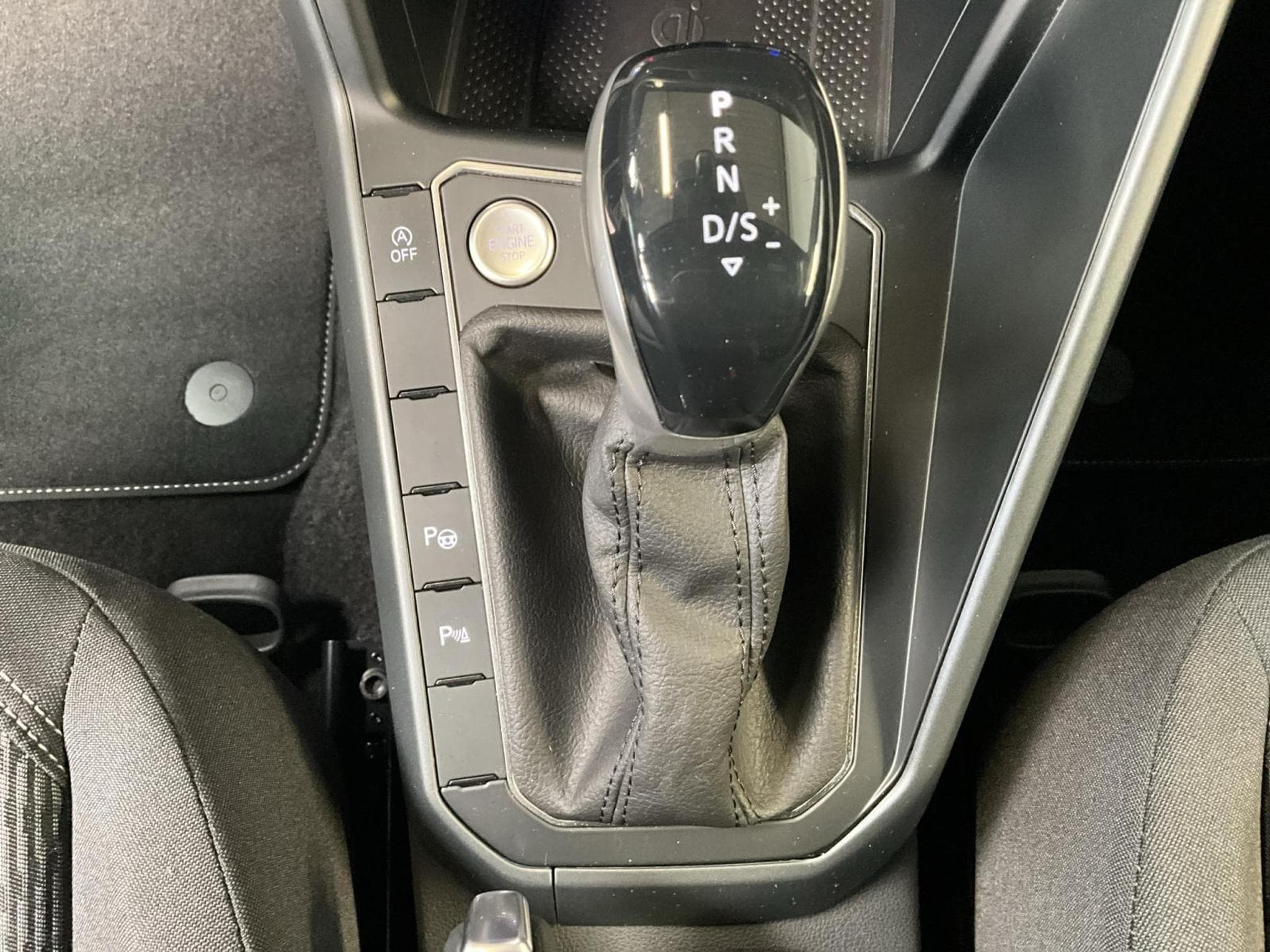 VW Polo R-Line+DSG+Matrix-LED+RearView (2023) - Photo 14