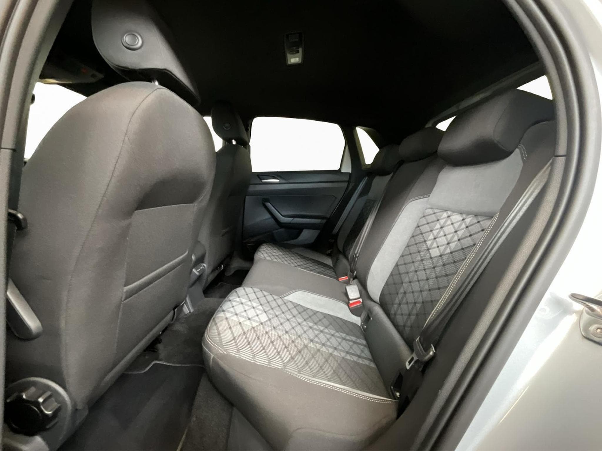 VW Polo R-Line+DSG+Led+CarPlay (2025) - Photo 15