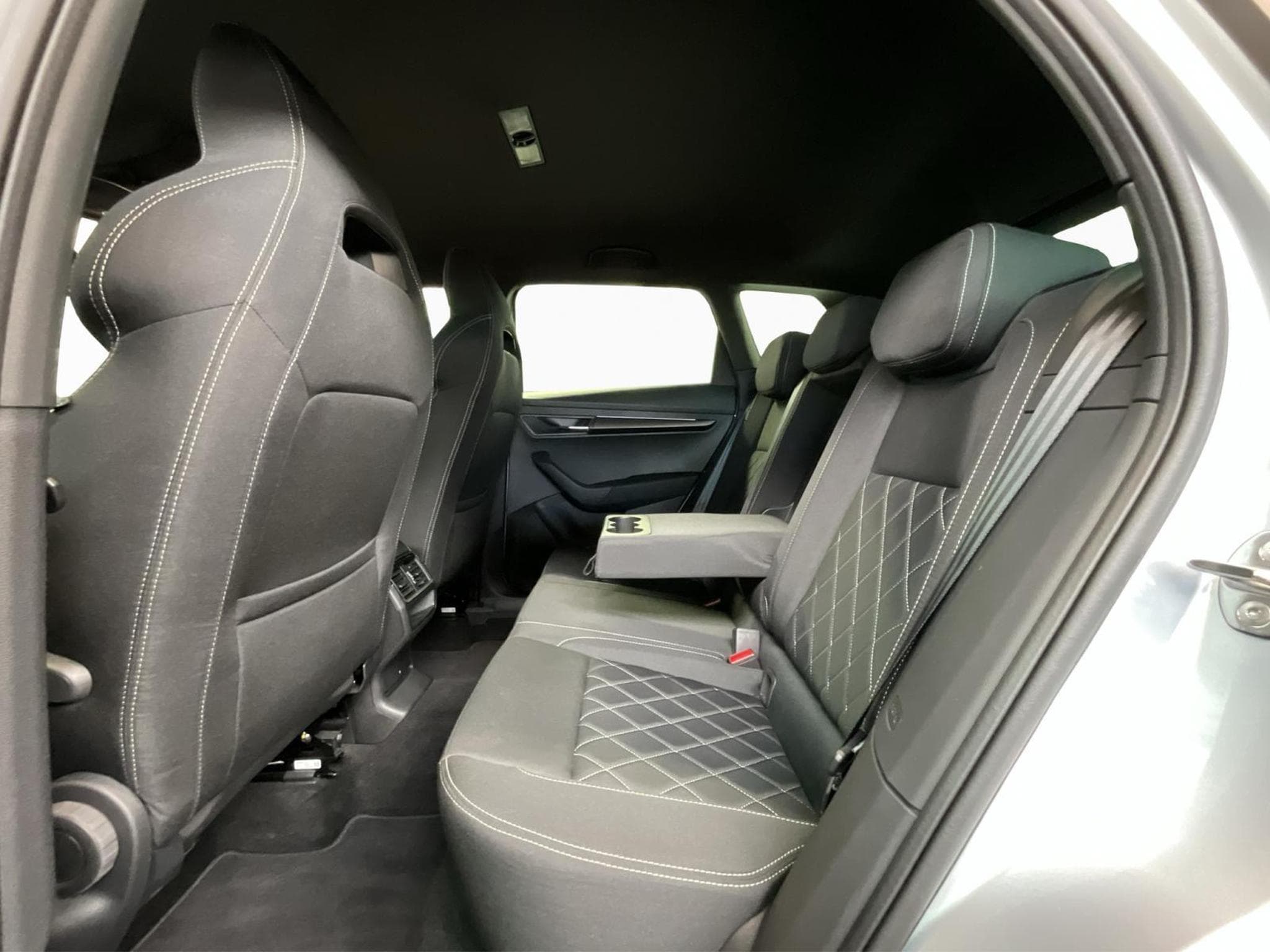 Skoda Karoq Sportline+DSG+Navi+LED (2025) - Photo 15