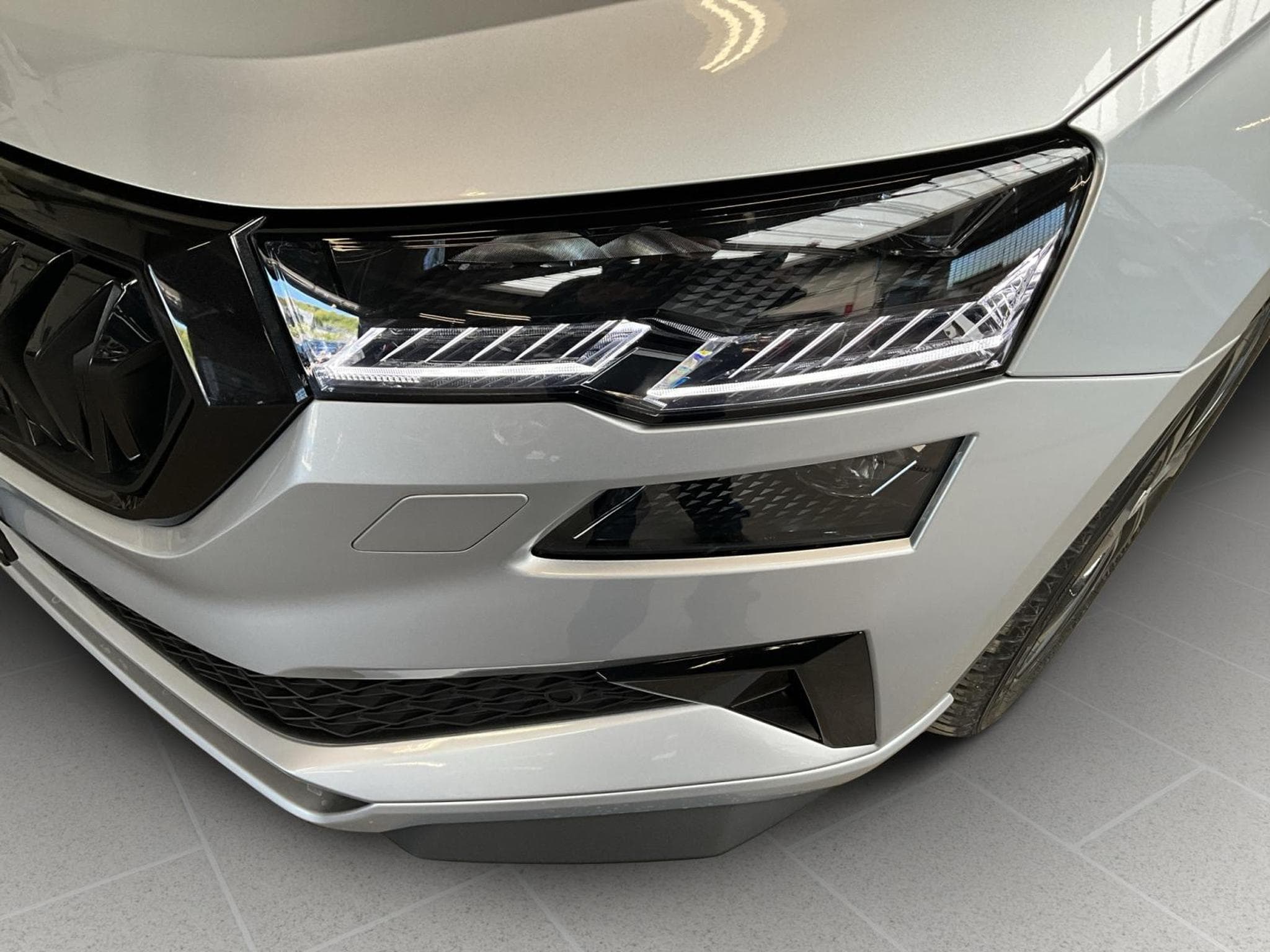 Skoda Karoq Sportline+DSG+Navi+LED (2025) - Photo 17