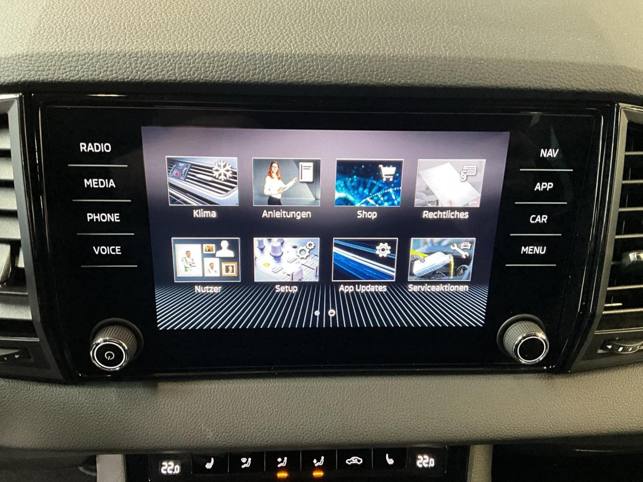 Skoda Karoq Sportline+DSG+Navi+LED (2025) - Photo 19