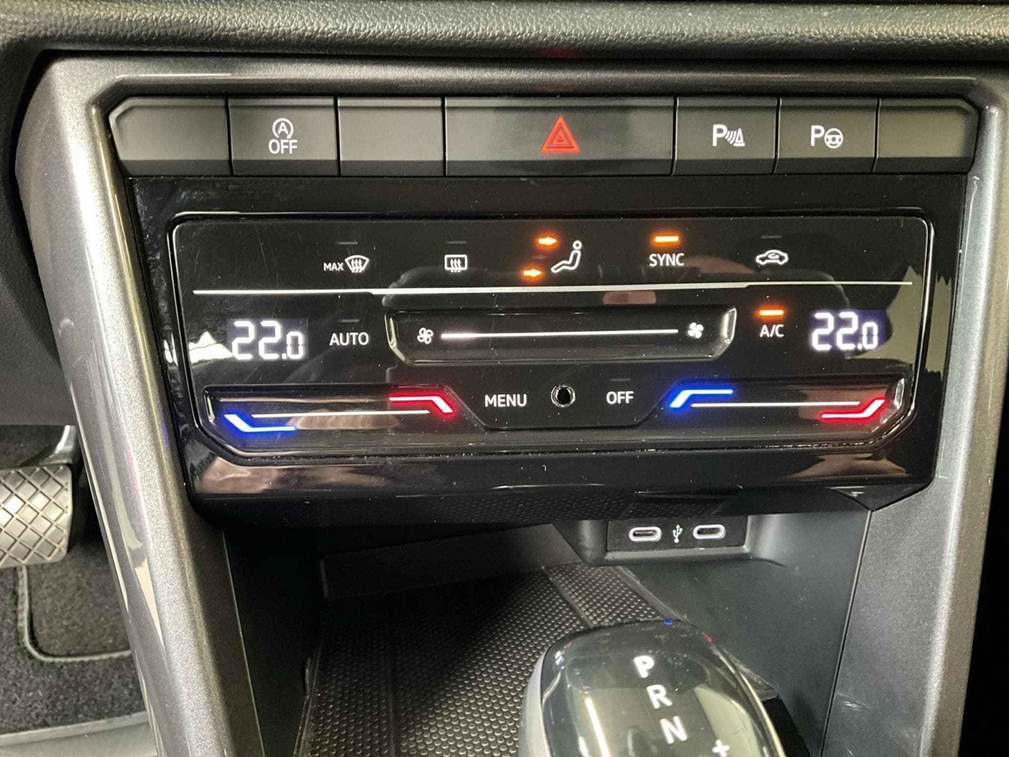 VW T-Roc Style+DSG+Navi+LED (2022) - Photo 15