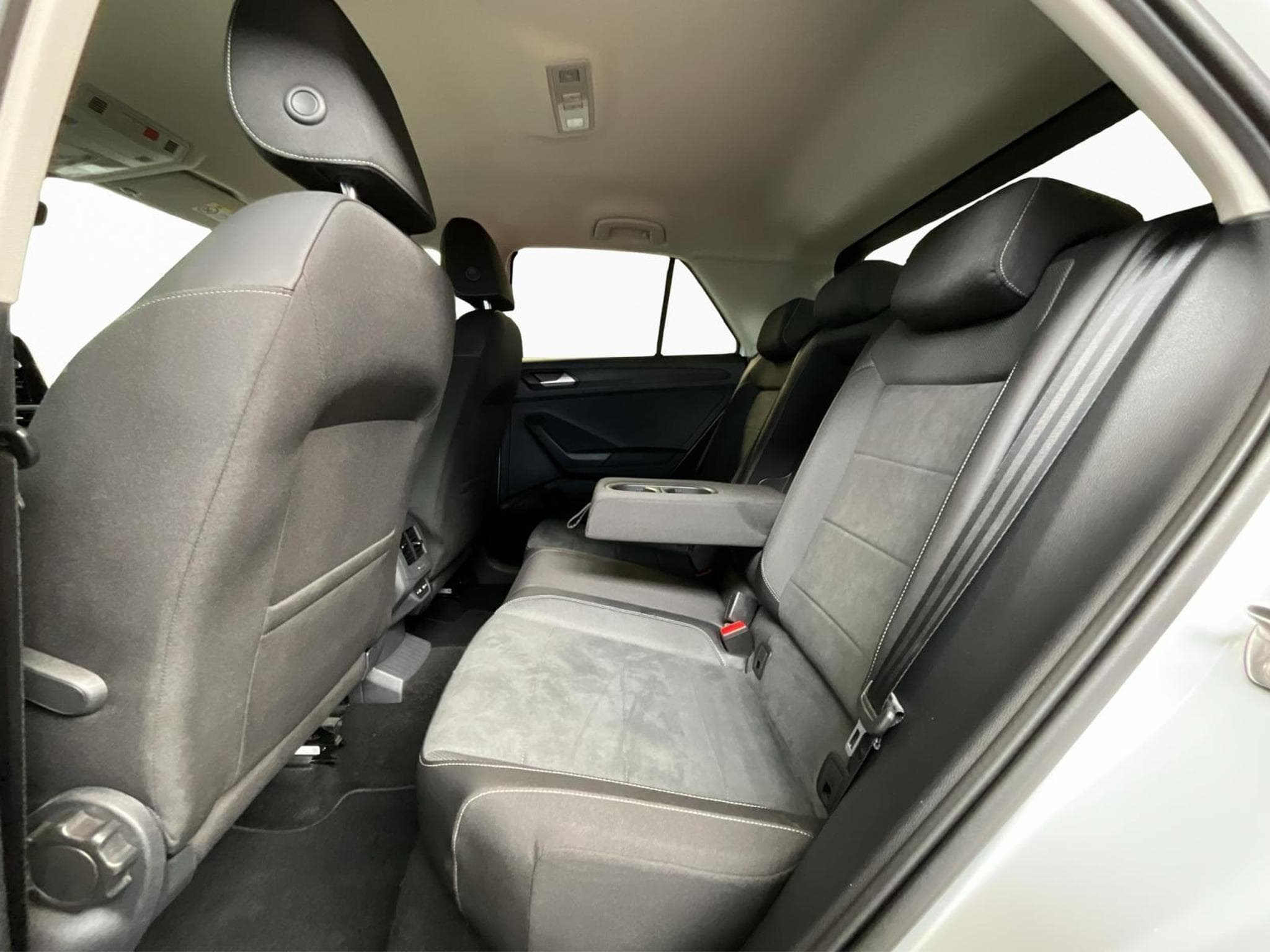 VW T-Roc Style+DSG+Navi+LED (2022) - Photo 18