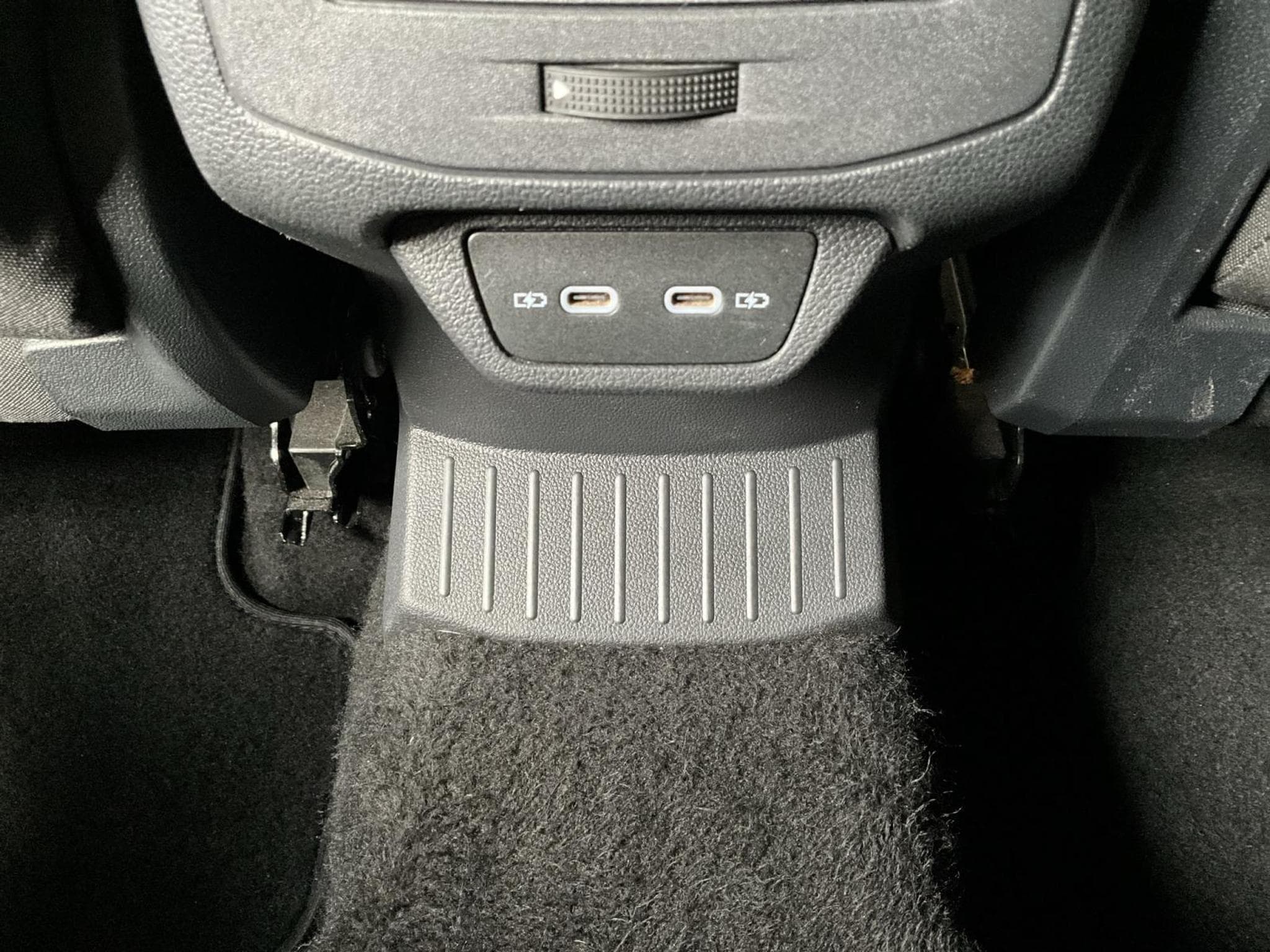 VW T-Roc Style+DSG+Navi+LED (2022) - Photo 19